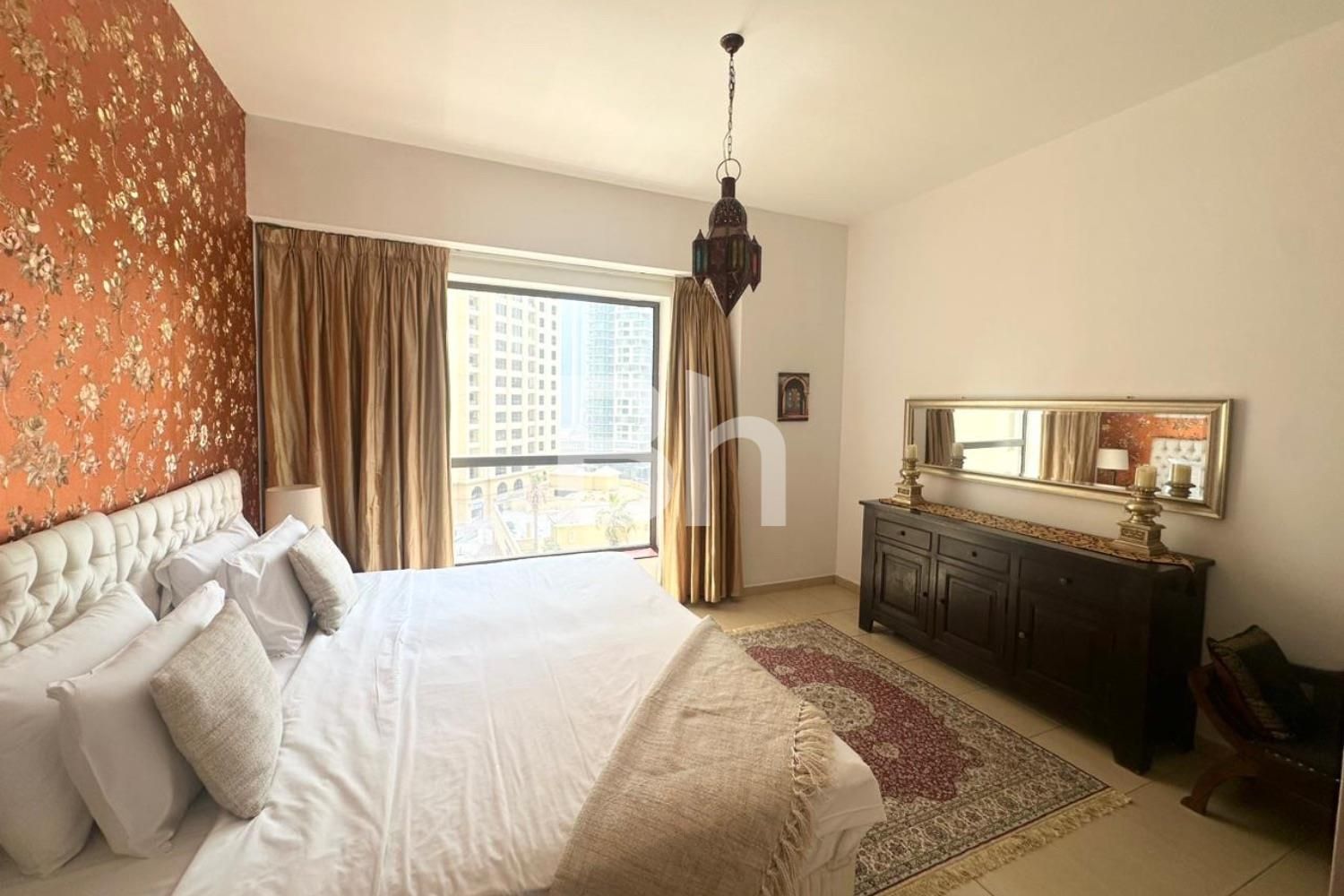 Vacant | Spacious | Furnished | Marina views