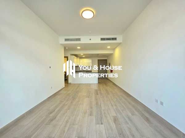 Upgraded & Spacious 1 Bed | Well Maintained | Good Amenities