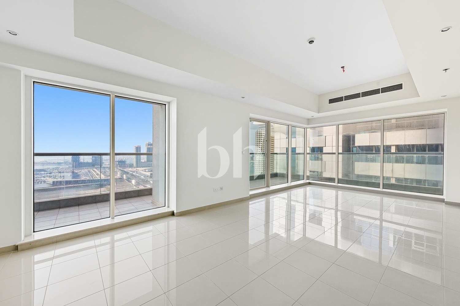High floor | Unfurnished | Vacant