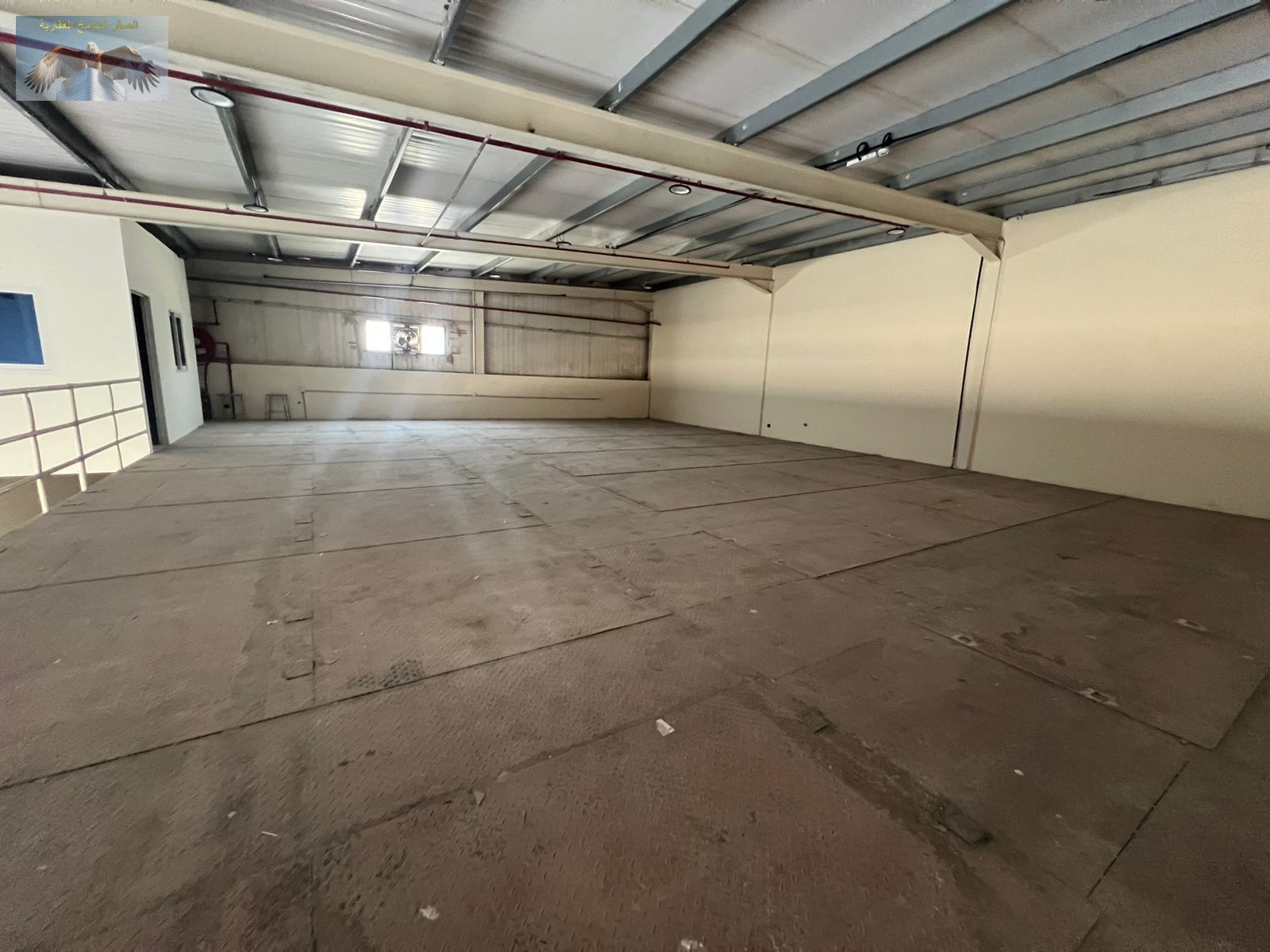 For annual renta luxuriouscommercial space in Ajman AlJurf IndustrialArea,suitable for various commercial activities,withan area of 3590 square feet