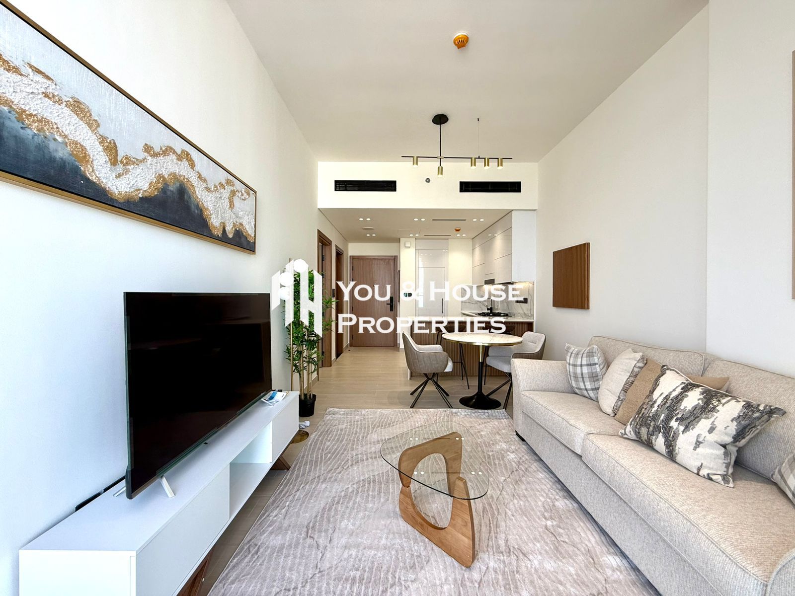Lavish Furnished 1-Bedroom I High-end Quality I On Top Floor