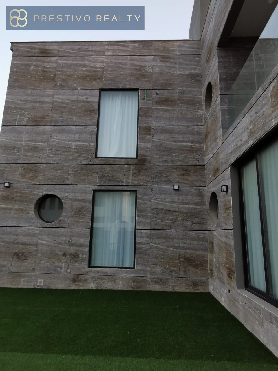 Elegant 2-Storey Corner Villa I Furnished I Freehold for GCC nationalities