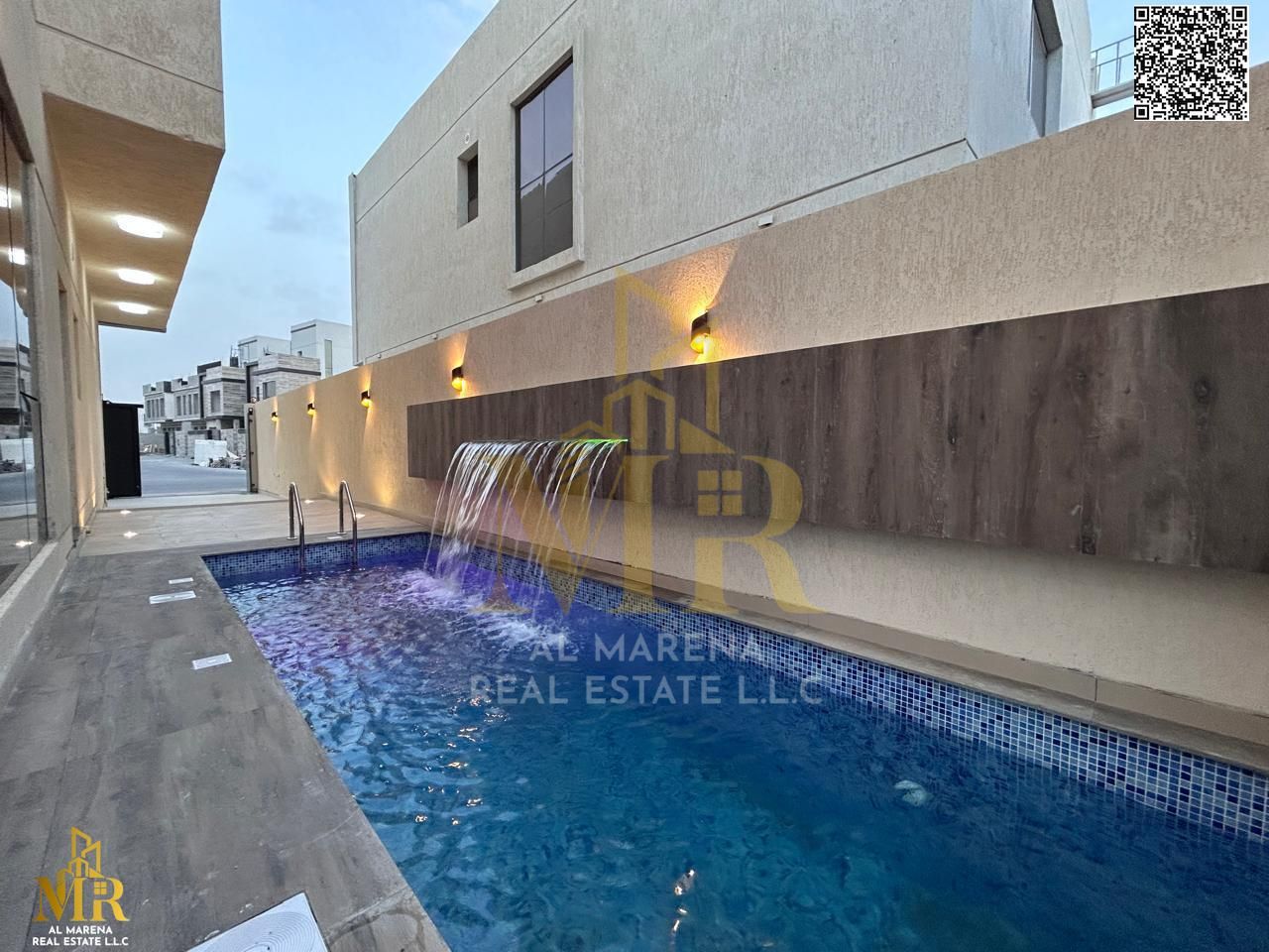 Located in a prime location behind the park, including electricity, water, and air conditioning.