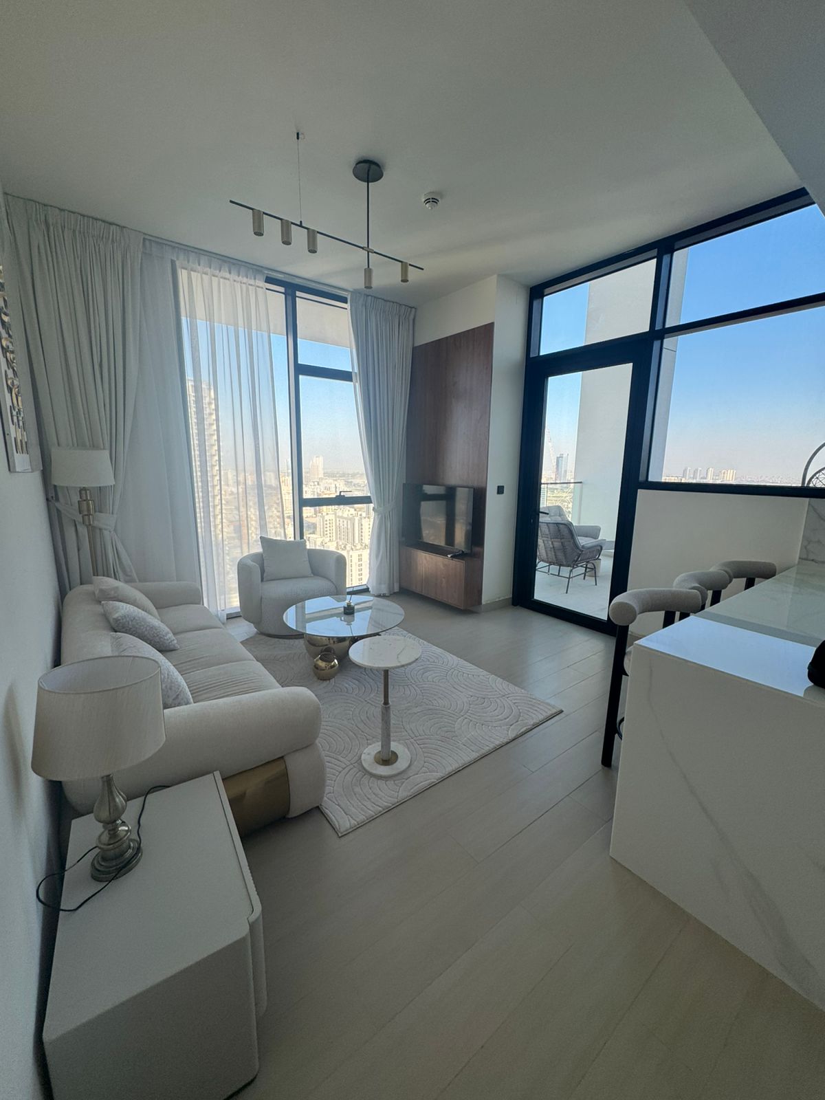 BRAND NEW 2 BEDROOM WITH PRIVET POOL