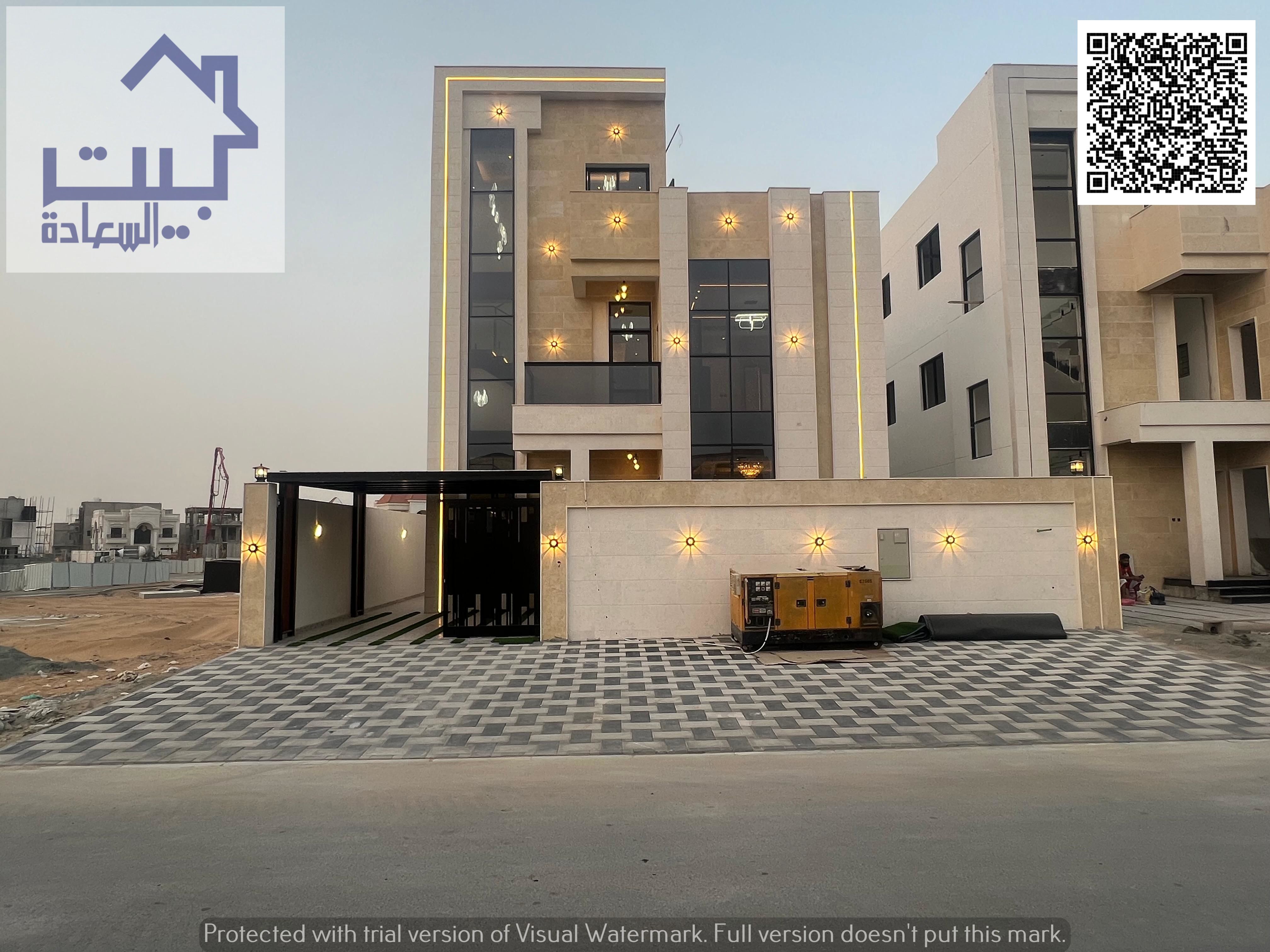Your dream villa: two floors and a rooftop, 3 living rooms and 3 kitchenettes, including registration and ownership fees, at an attractive price, clos