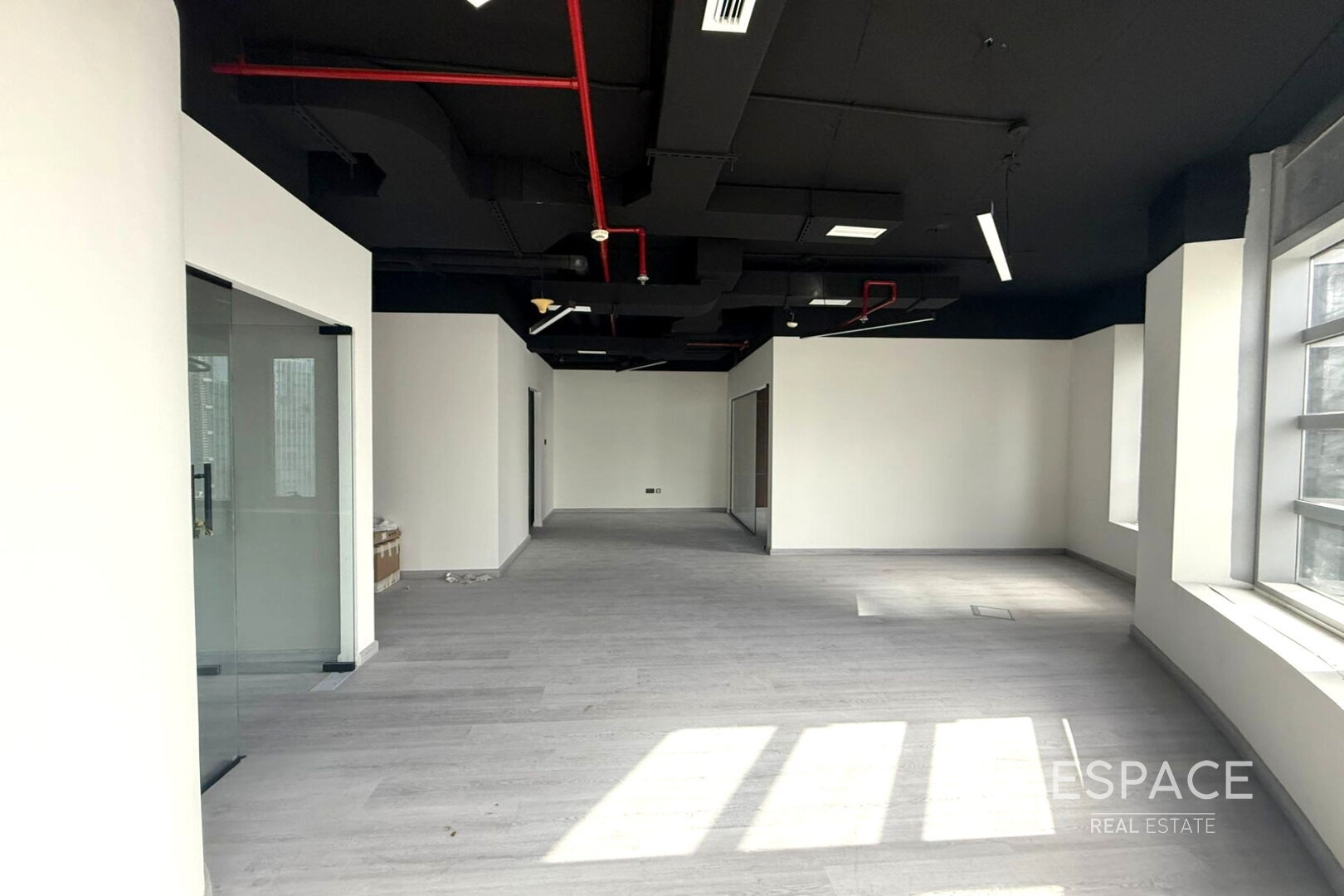 Prime Location | Modern | Fitted
