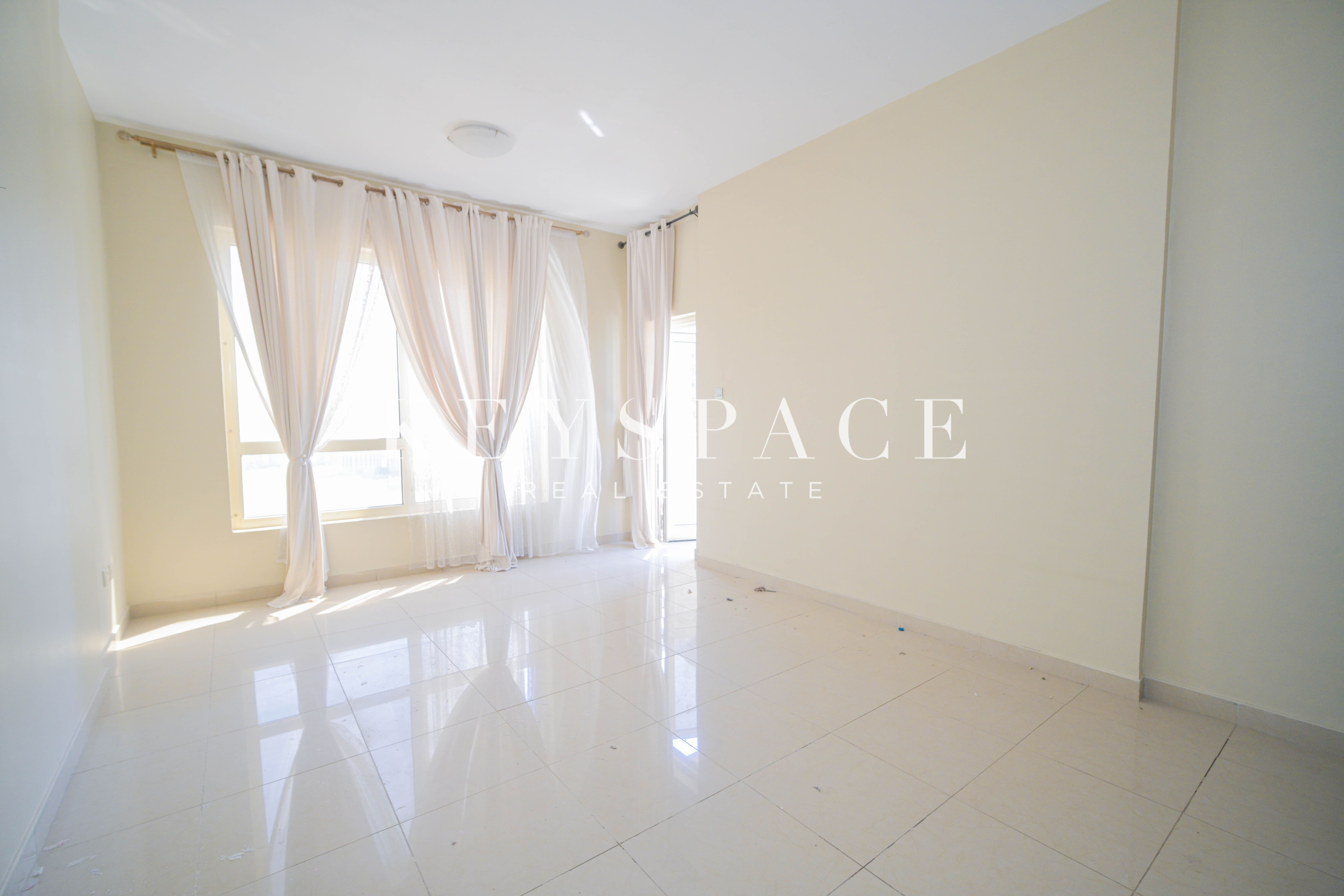 Luxury Coastal Apartment | Ready to Move In | Exceptional Ocean Views | Resale
