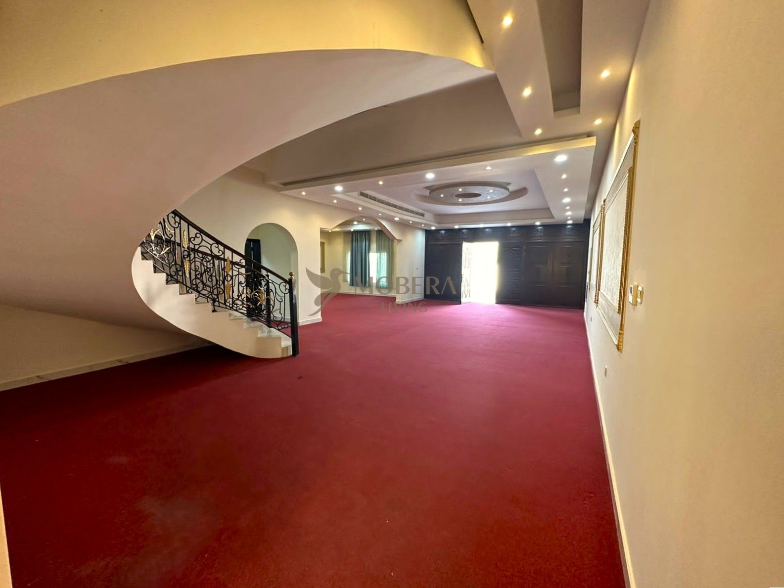 Luxury 5BR Villa | Private Garden | Spacious