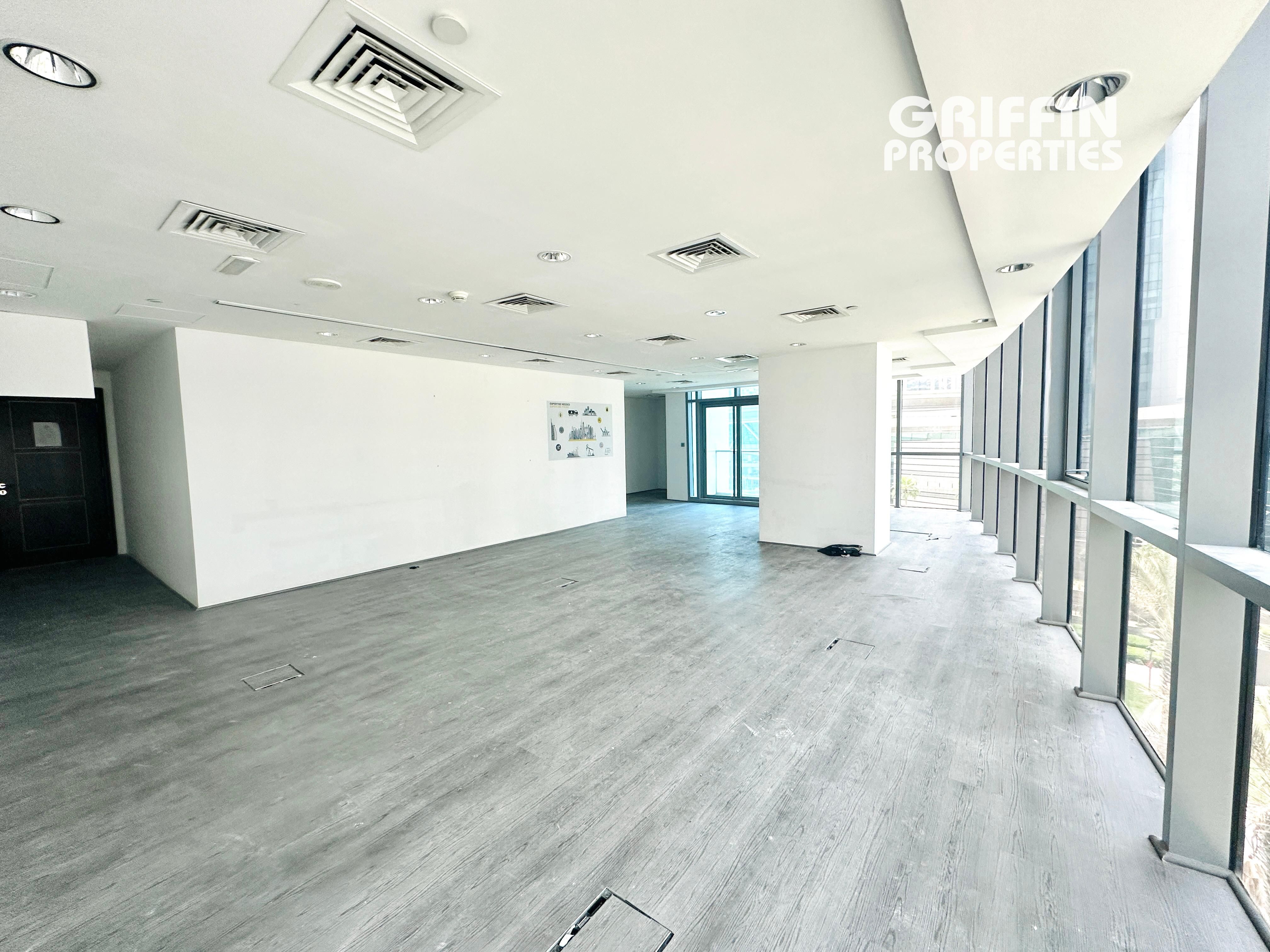 Office | Vacant | Upgraded | with Balcony