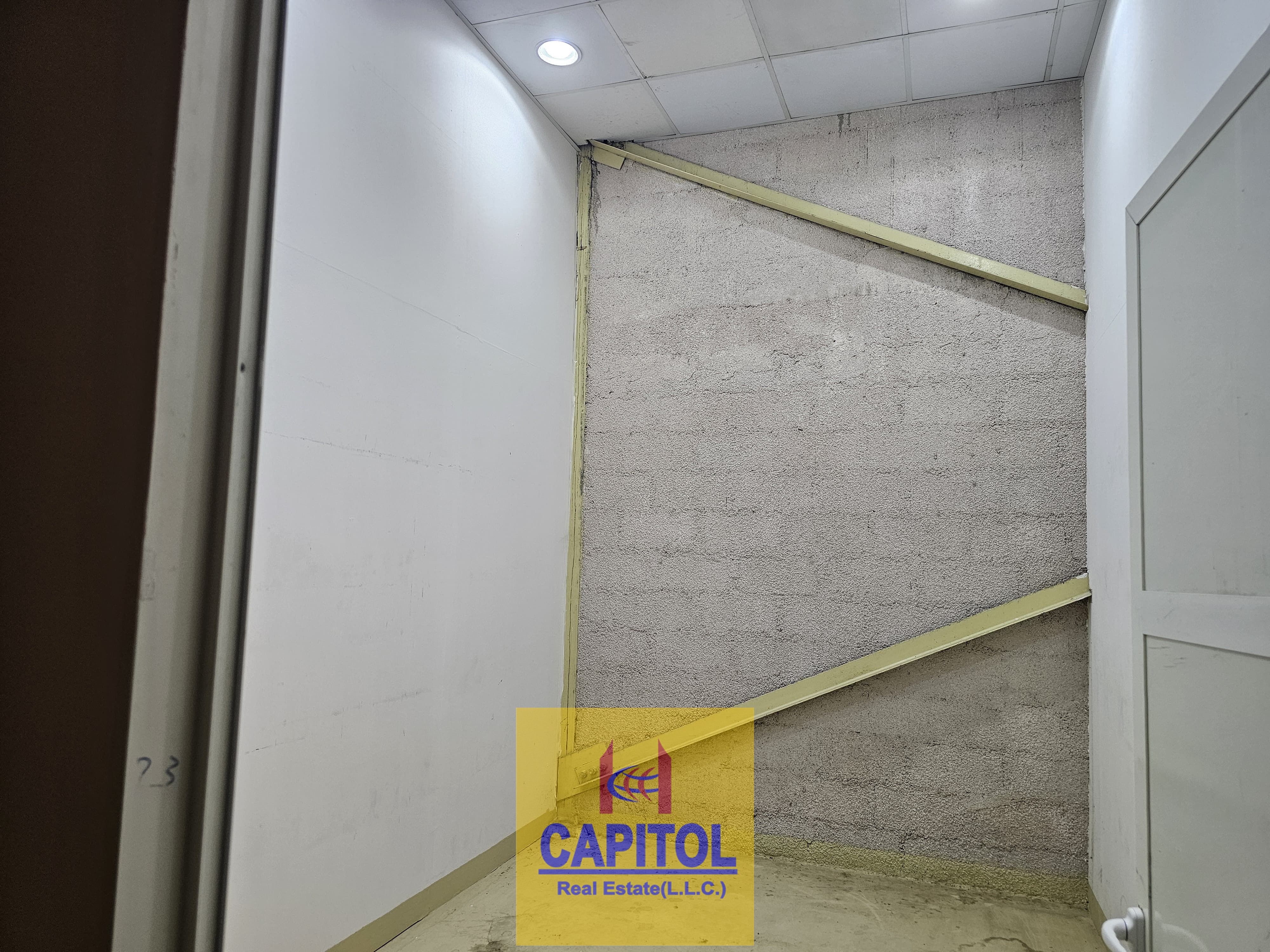 Last Unit! 125sqft ground floor warehouse with lockable door available in al qouz 4