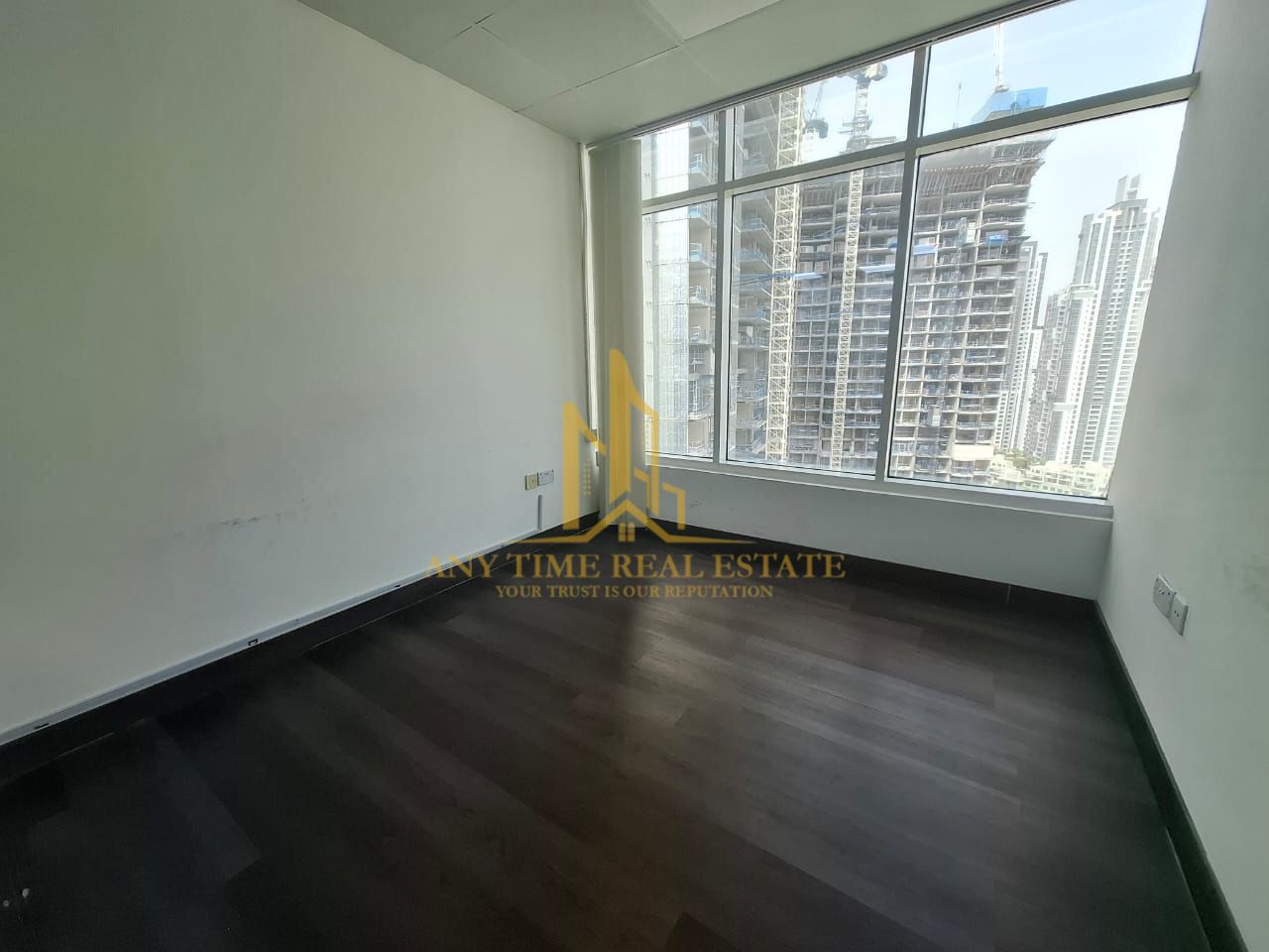 Fitted Office | Ready to Move In | Close to Metro