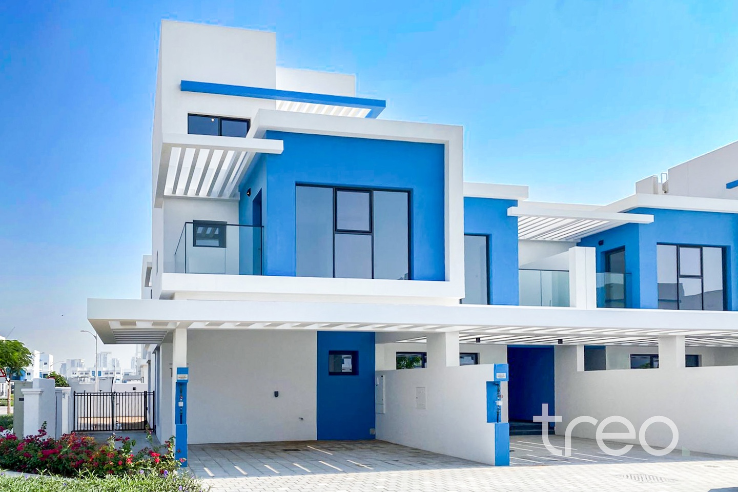 5 Bedroom | BRAND NEW | Corner Unit
