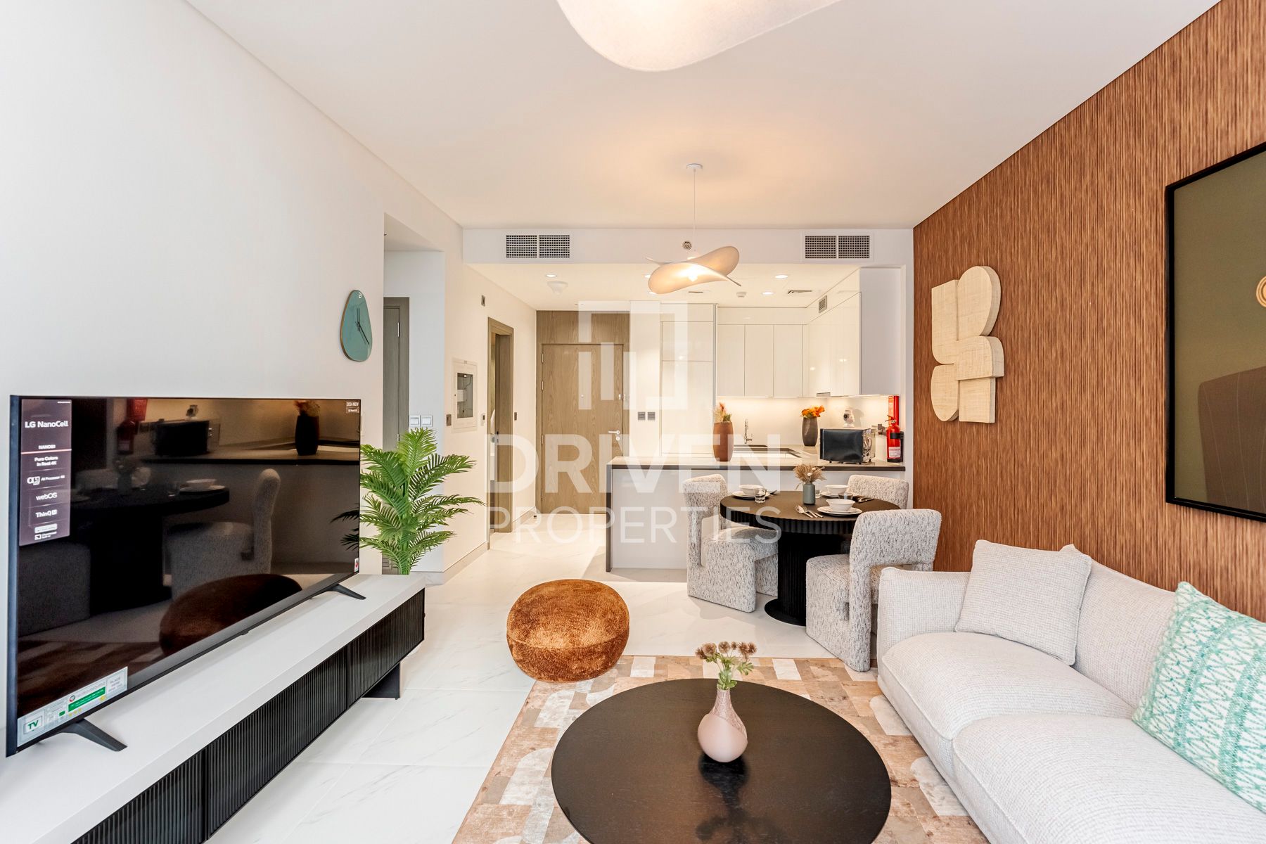 Upgraded and Fully Furnished | Vacant Now