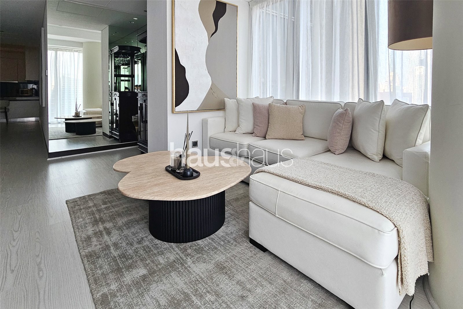 Spacious | Hotel Living | Luxurious Furnishing