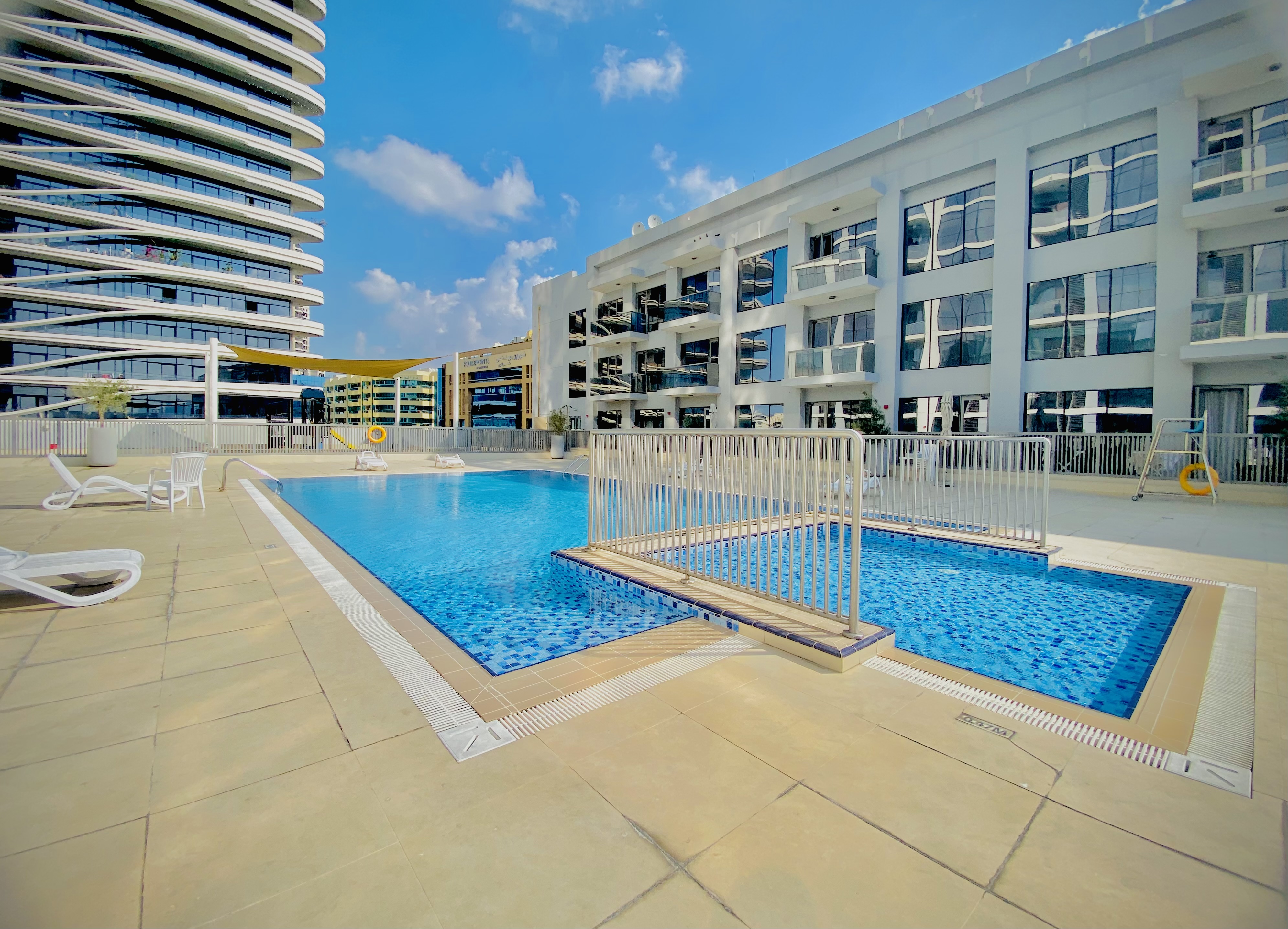 Spacious 1BR ~ High Rise ~ Burj Khalifa View ~ Al Amenities