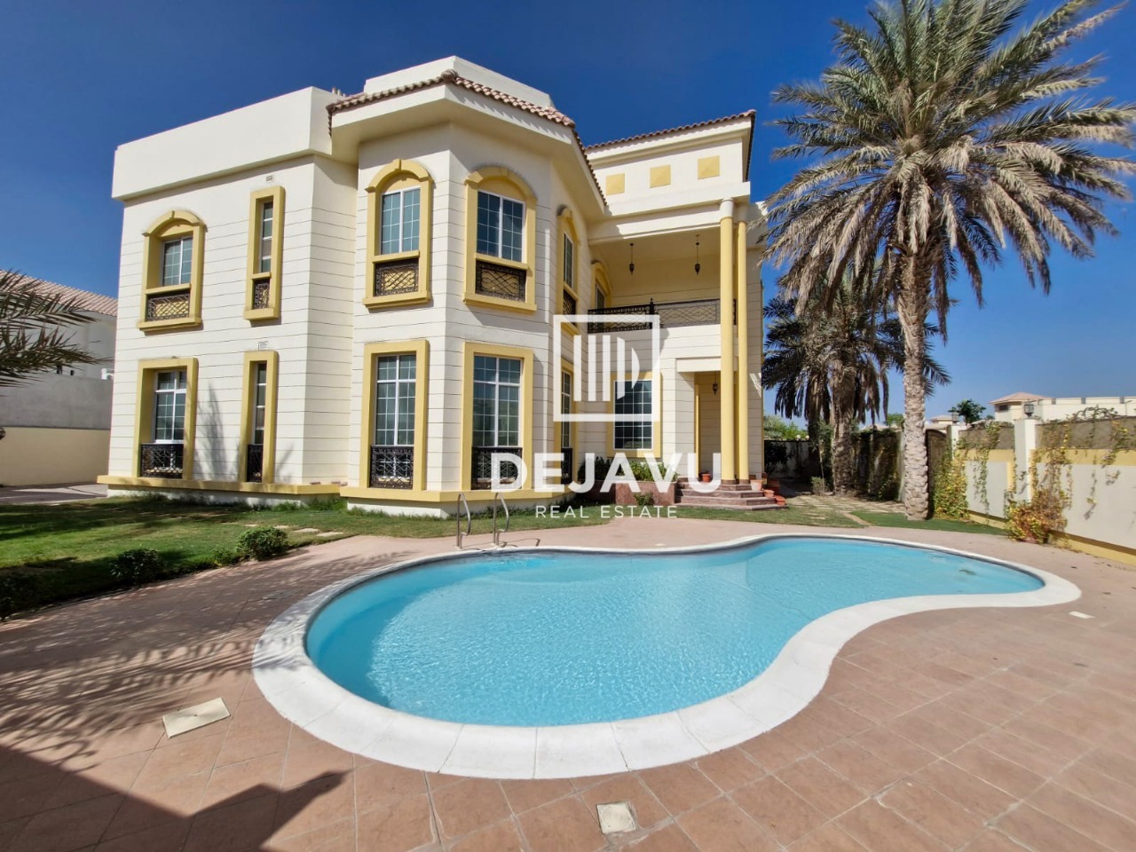 Exquisite 5 Bed Independent Villa | Prime Area Pool & Garden !