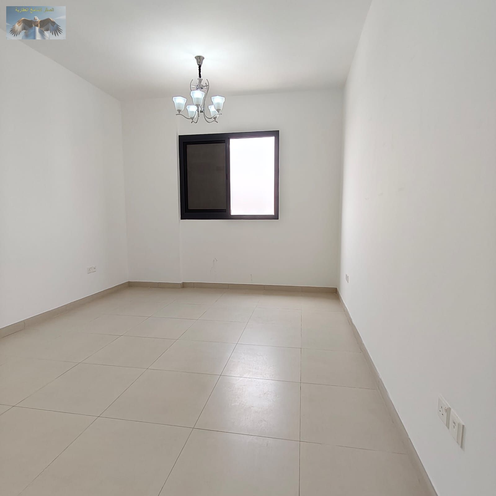 1BHK with hall, 1 month free, free parking, flexible payment options, near all services.