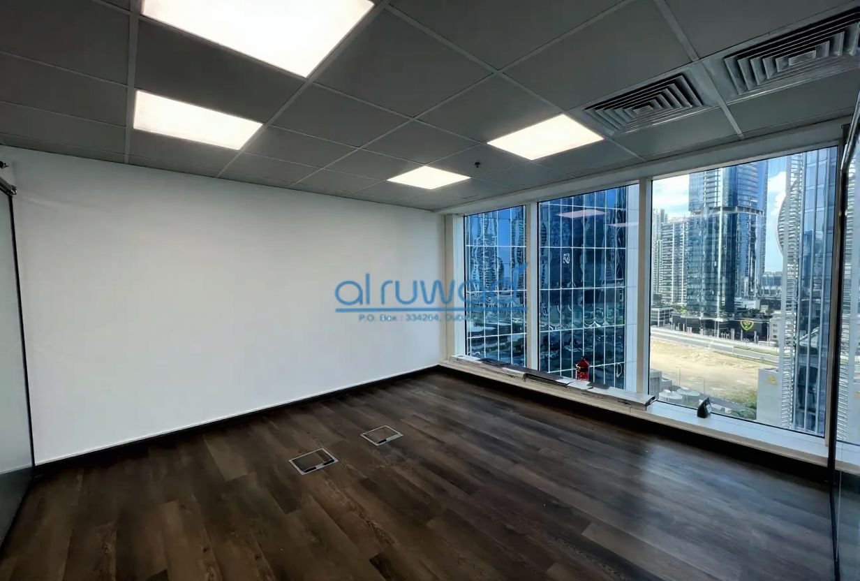 Fully Fitted | Spacious private Work Space