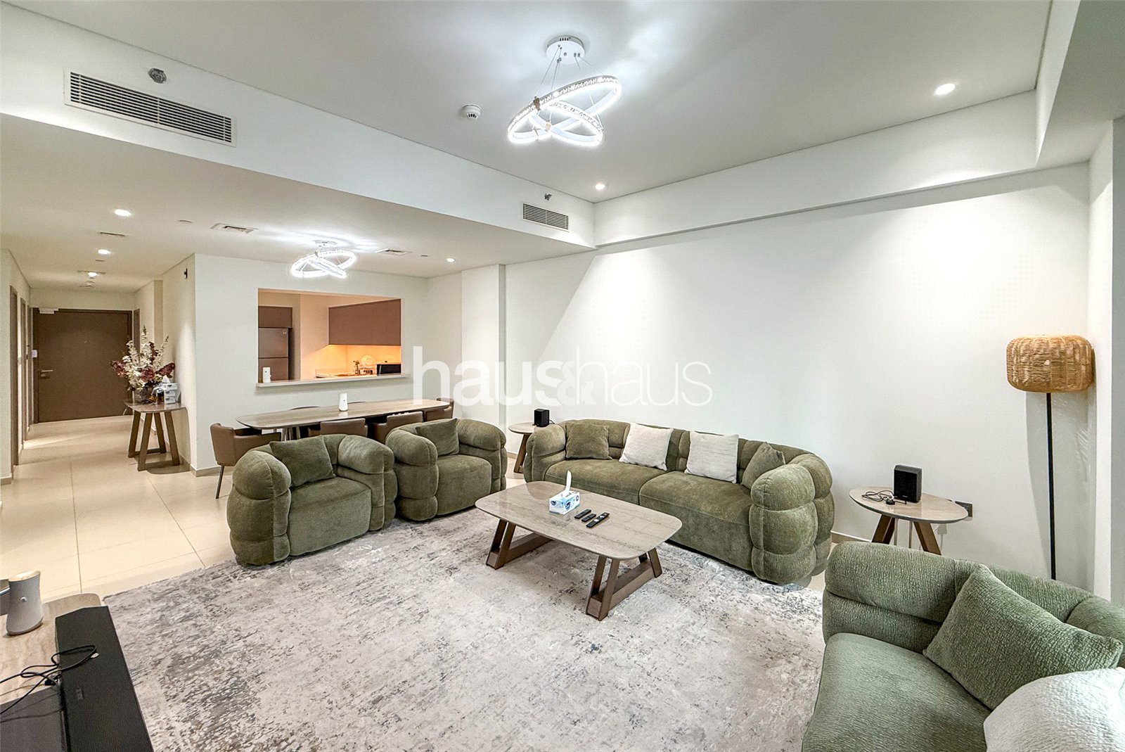 Luxury | Burj Khalifa View | Rare | Vacant