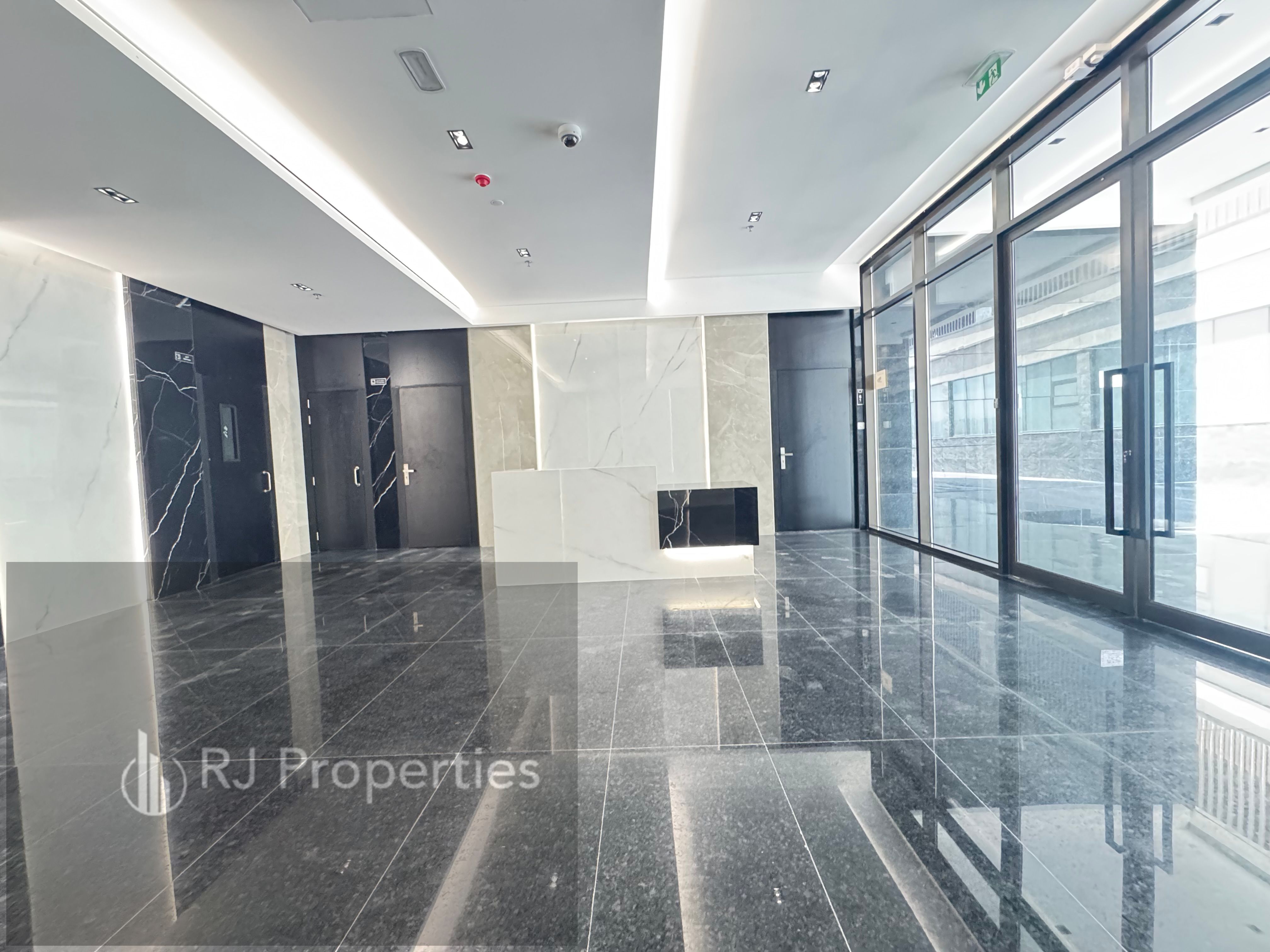 Brand new luxury 2Bhk with waderobe balcony with 3Wishroom with parking 65k