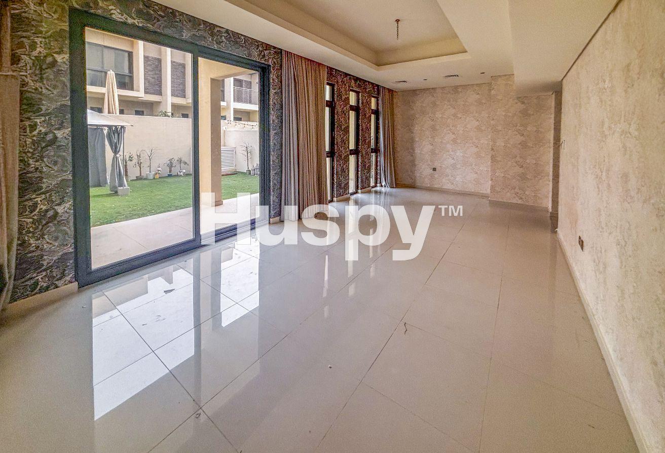 R2MB | Unfurnished | Large Layout