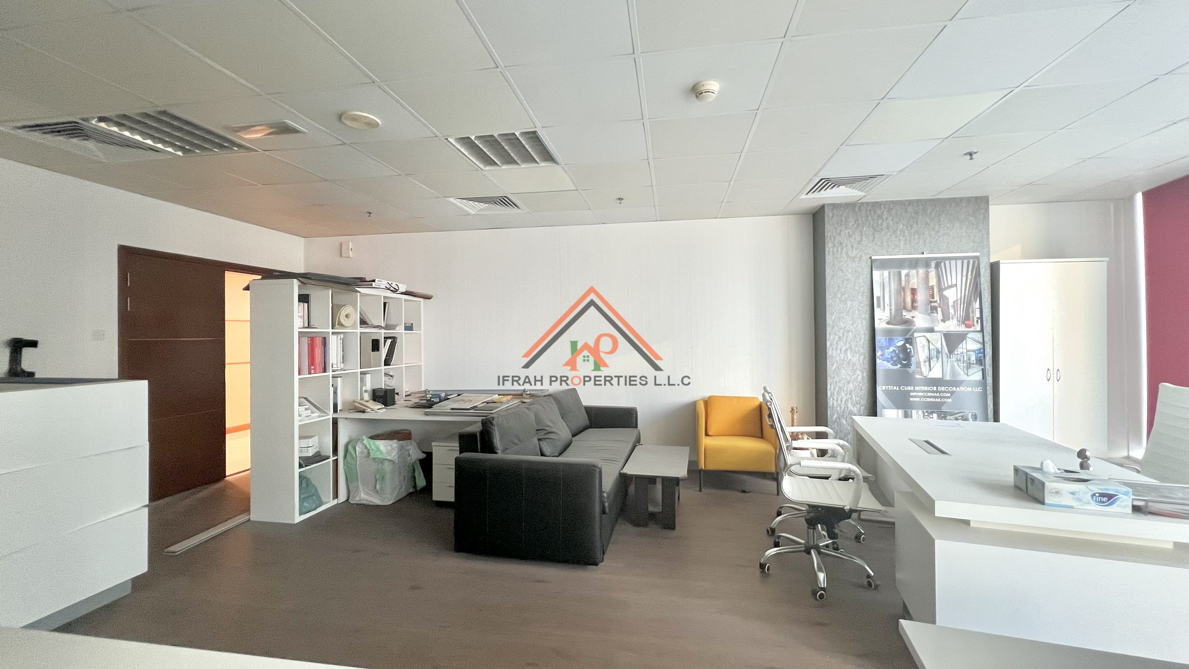 FITTED - FURNISHED | STUNNING VIEWS | NEAR METRO