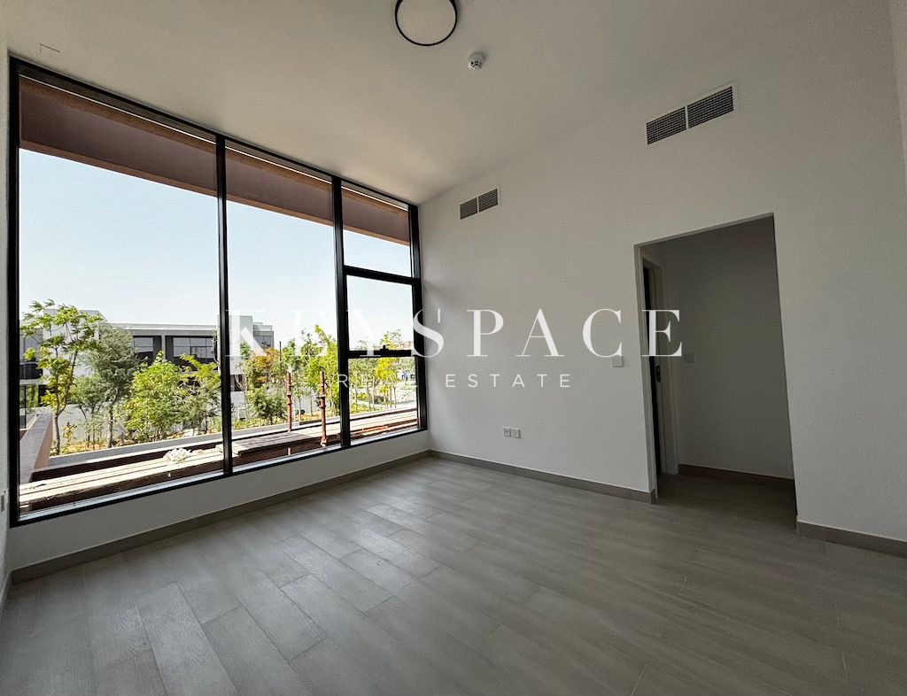 Spacious Smart Villa in Masaar’s Green Enclave | Resale