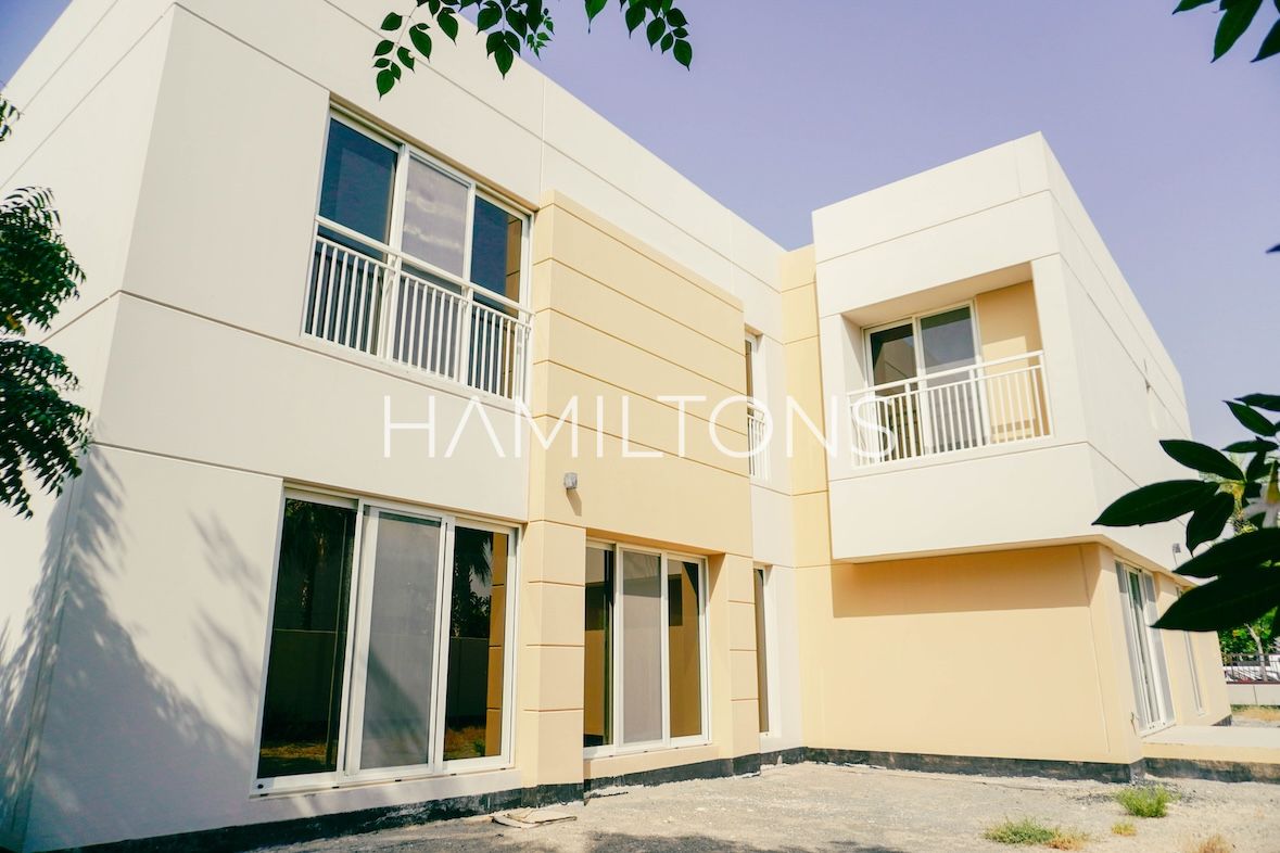 Contemporary Luxury Villa in Exclusive Community | Resale