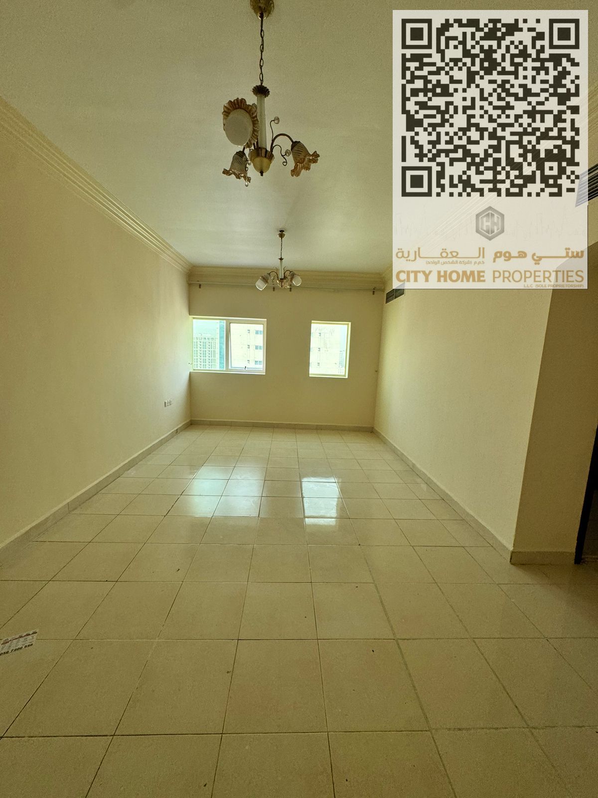2BHK apartment with a spacious layout in a family building, available for annual rent. Located close to all services and amenities.