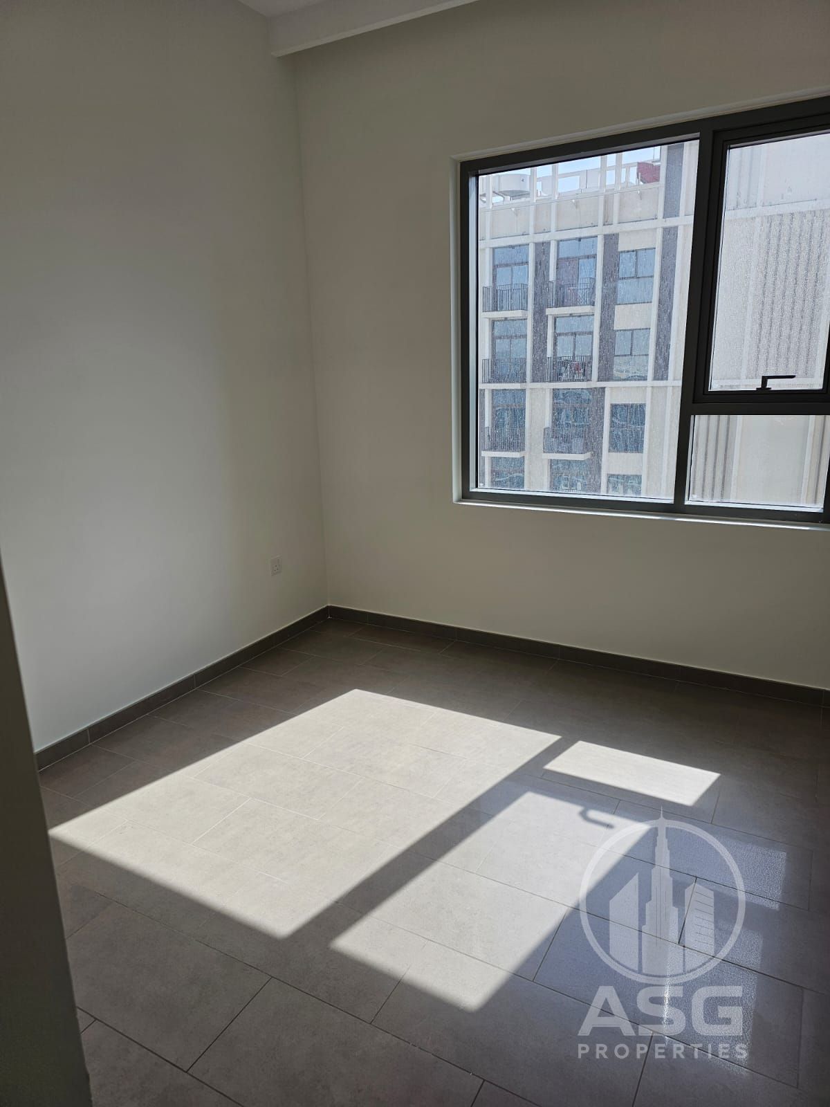 Stylish 2Bed | Unfurnished | Chiller Free