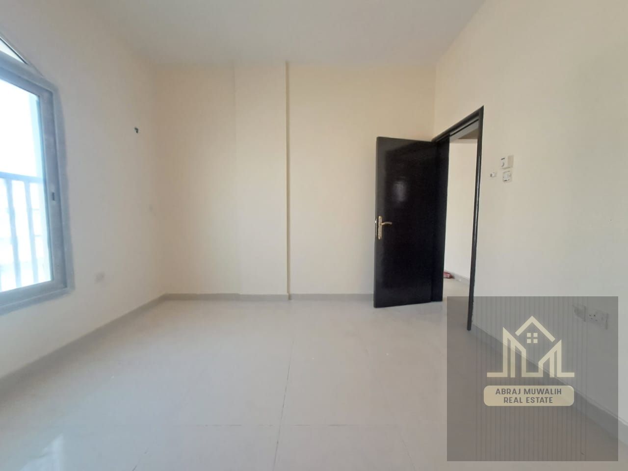 good appartment with balcony for family in 30k