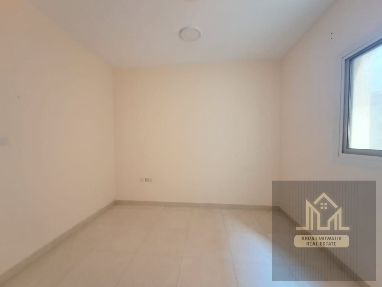 Ready to move apartment available prime location Central AC