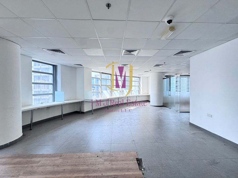 Office | Huge Layout | Unfurnished | 1 Parking
