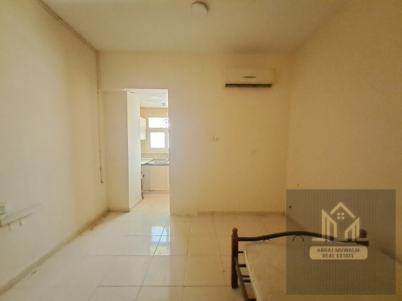 Ready to move apartment available prime location separate kitchen