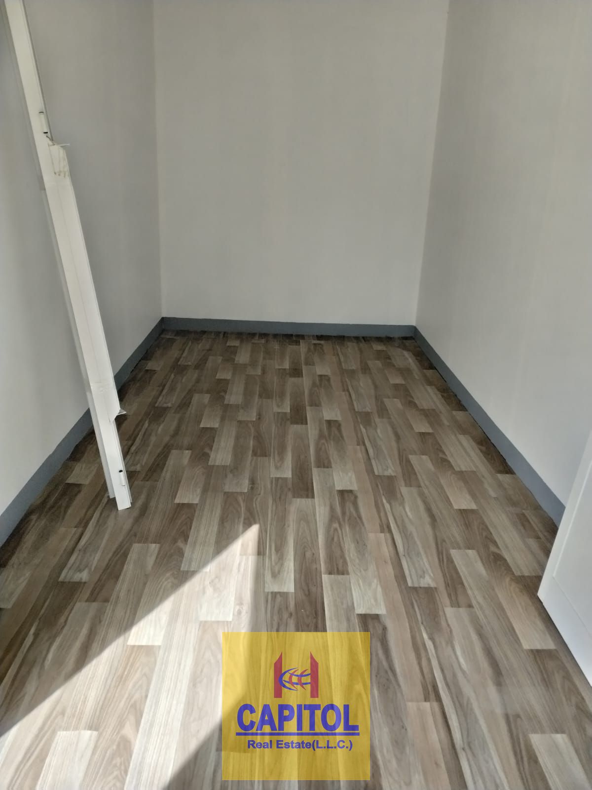 Ground Floor! Small Warehouse available for general trading and maintenance companies.