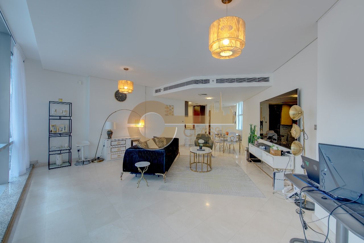 LARGE 2BR FLAT | FURNISHED | BALCONY | HIGH FLOOR