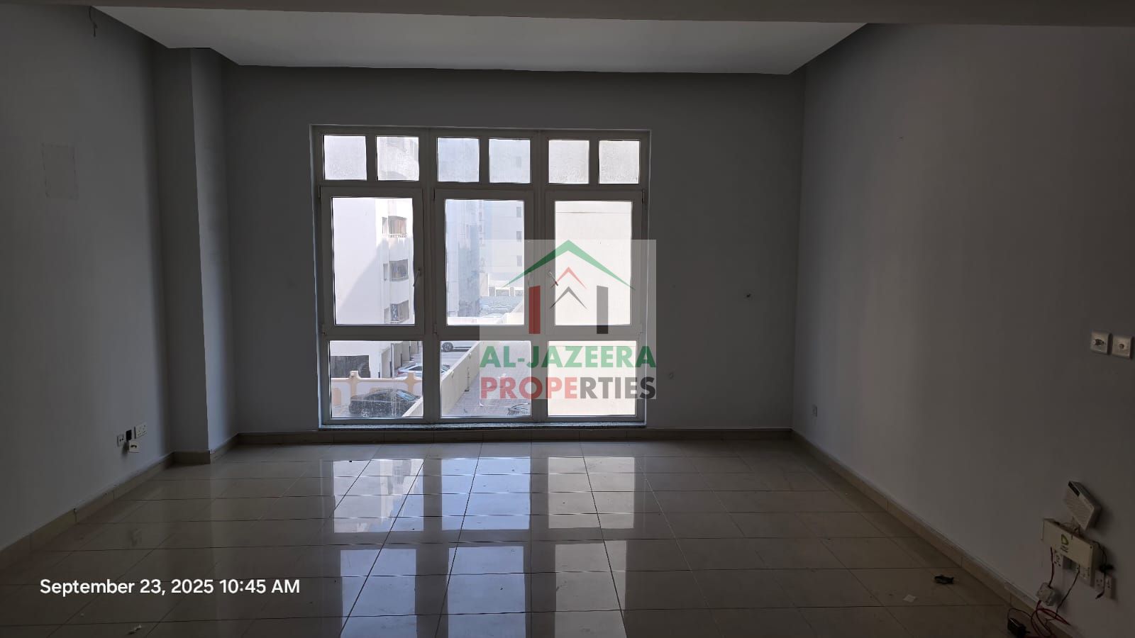 1 BHK || Chiller Free || Strictly Family Building || Near to Metro Station Burjman