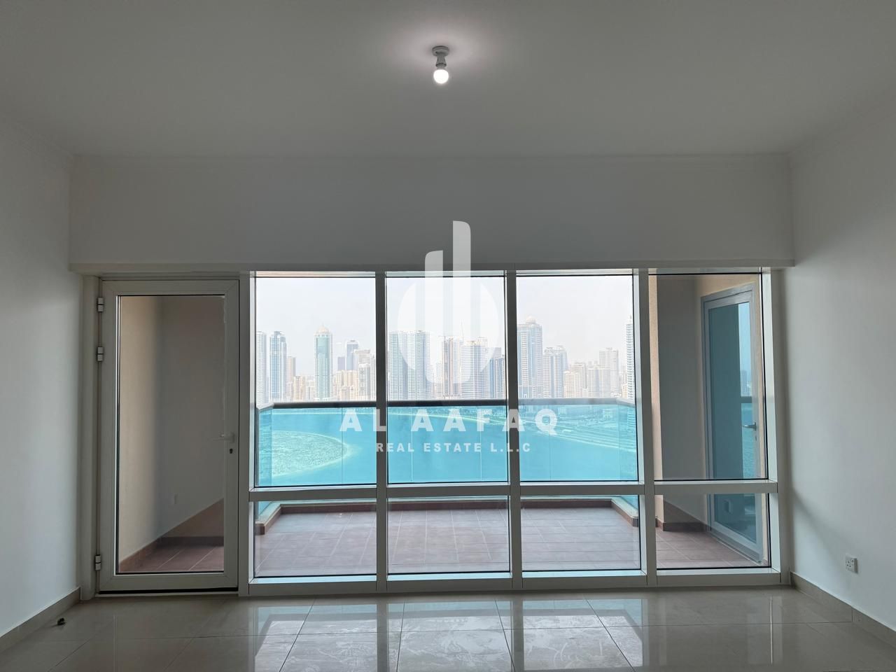 Spacious 3BHK | Master bedroom | Free AC | Parking free
