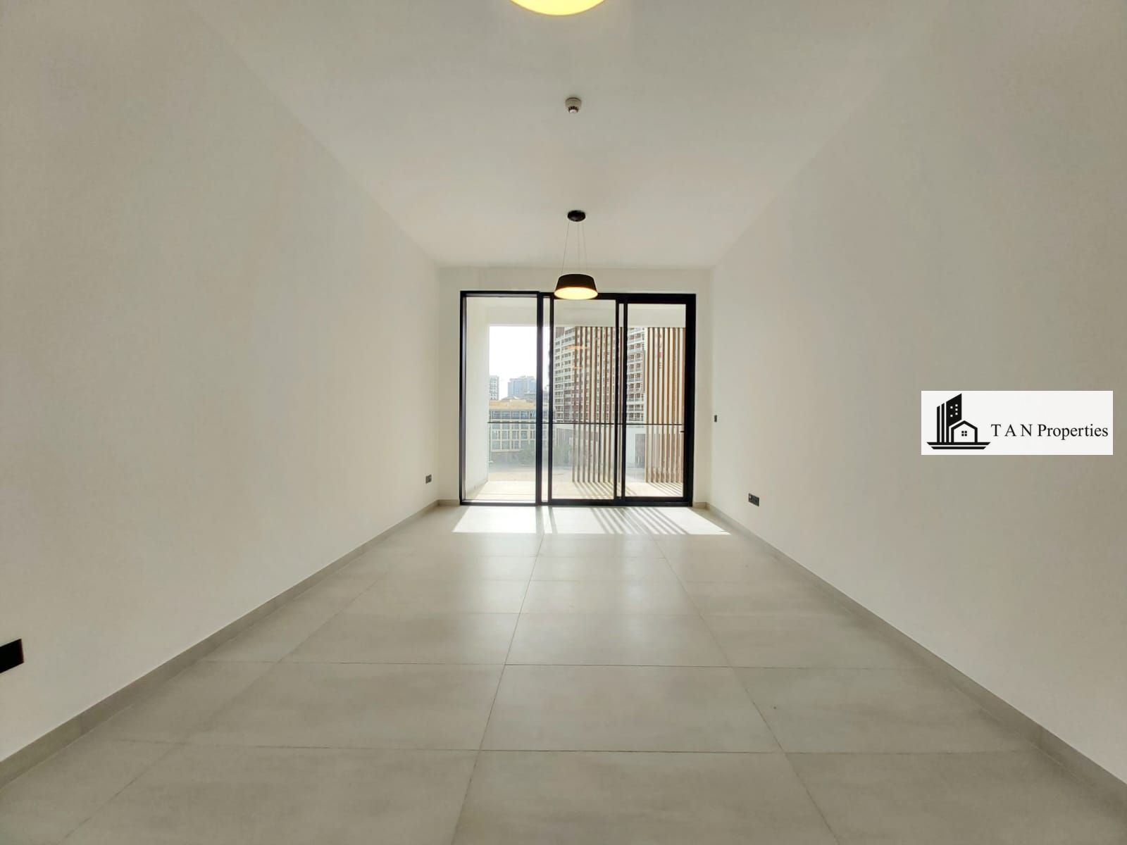 SPACIOUS LAYOUT | FAMILY ORIENTED | BIG BALCONY