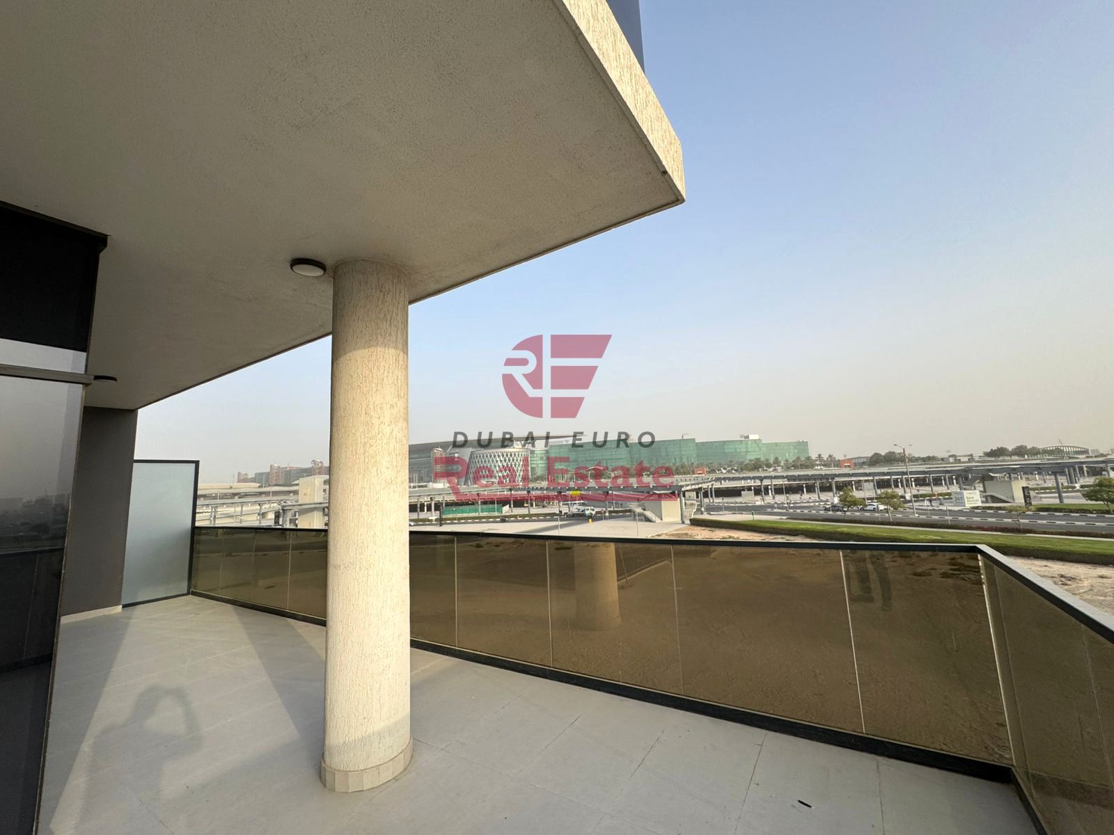 Large layout | 2 BR + M | luxury building