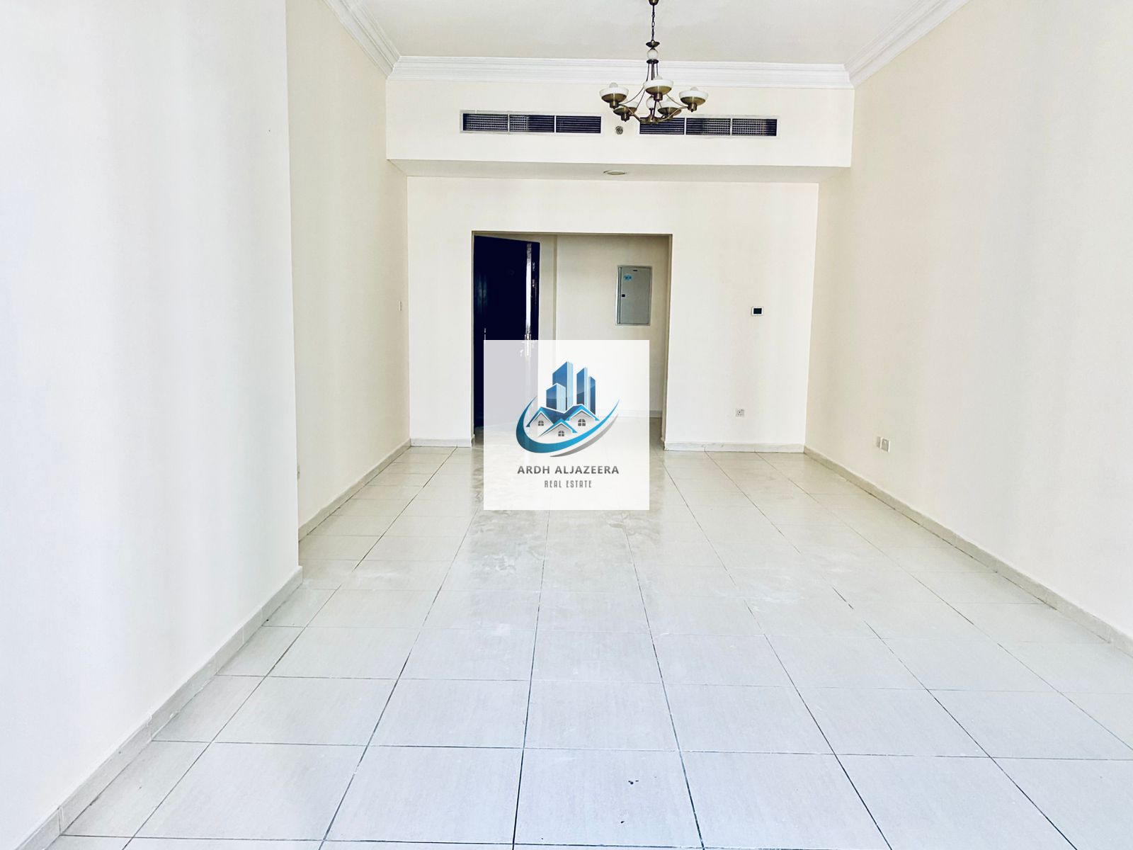 1 bhk Apartment with master bedroom cupboards and big balcony!