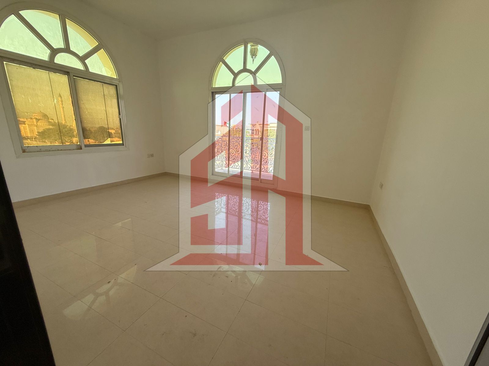 8 BEDROOM VILLA AVAILABLE FOR RENT 130,000