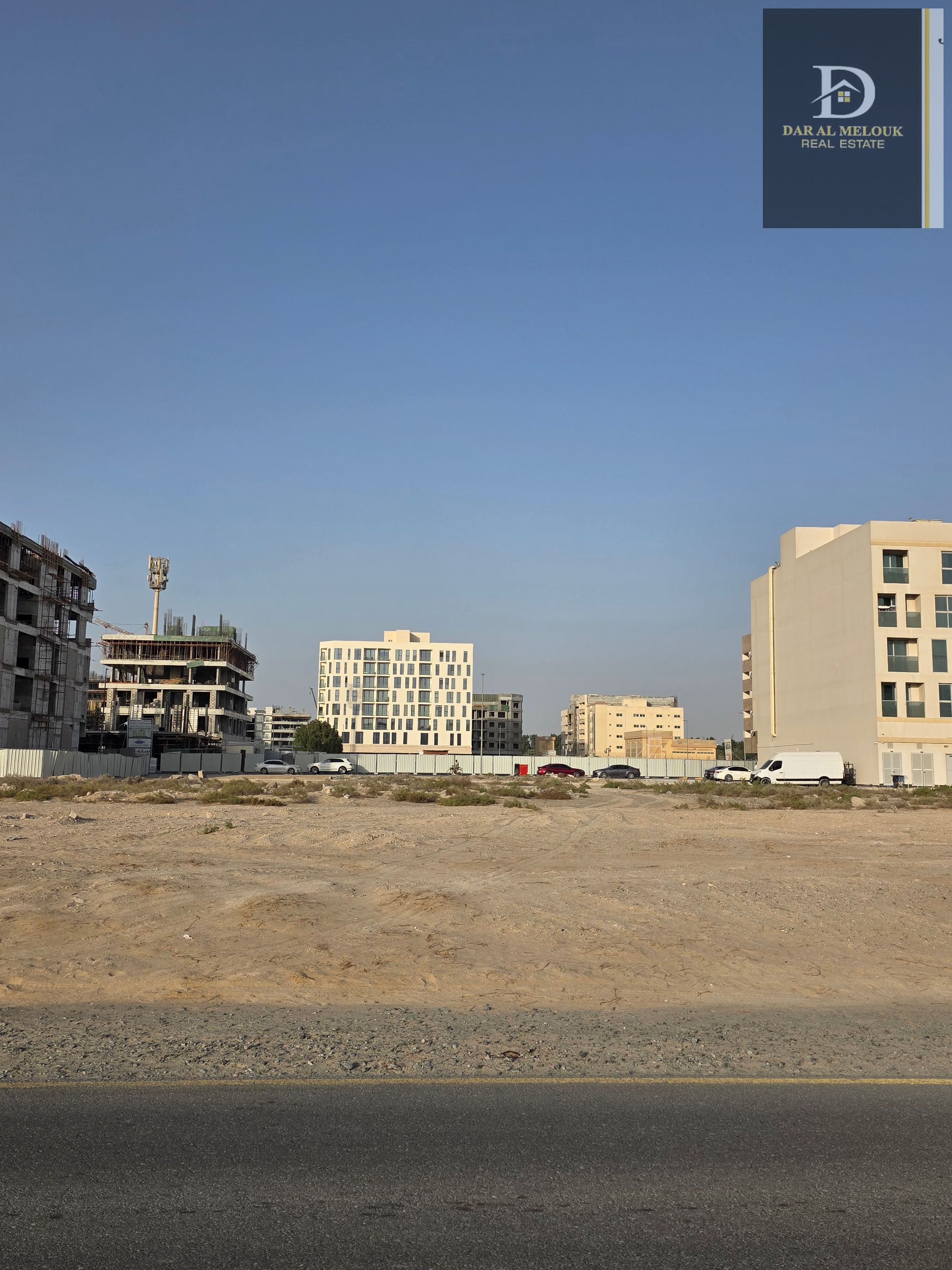 Best price per square foot in Al Falah neighborhood: Only AED 610. Land on a main street, 67 meters wide, at an attractive price. . .