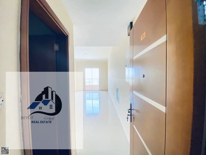 For annual rent in Ajman: Two bedrooms and a living room in Al Rawda 1