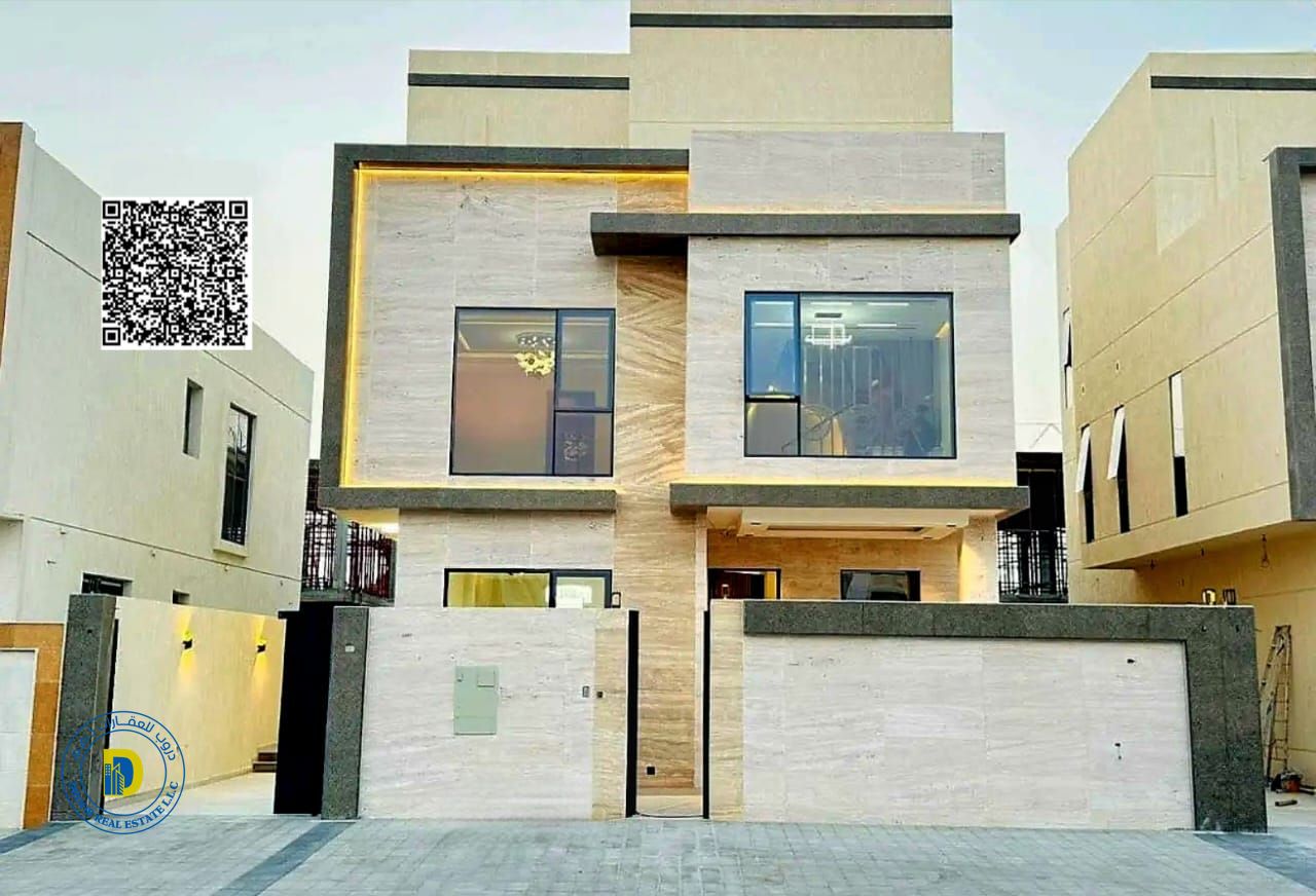 For sale, a luxurious 5-room villa with pool and roof, including registration fees and AC, in AL Yasmine , freehold , bank financing