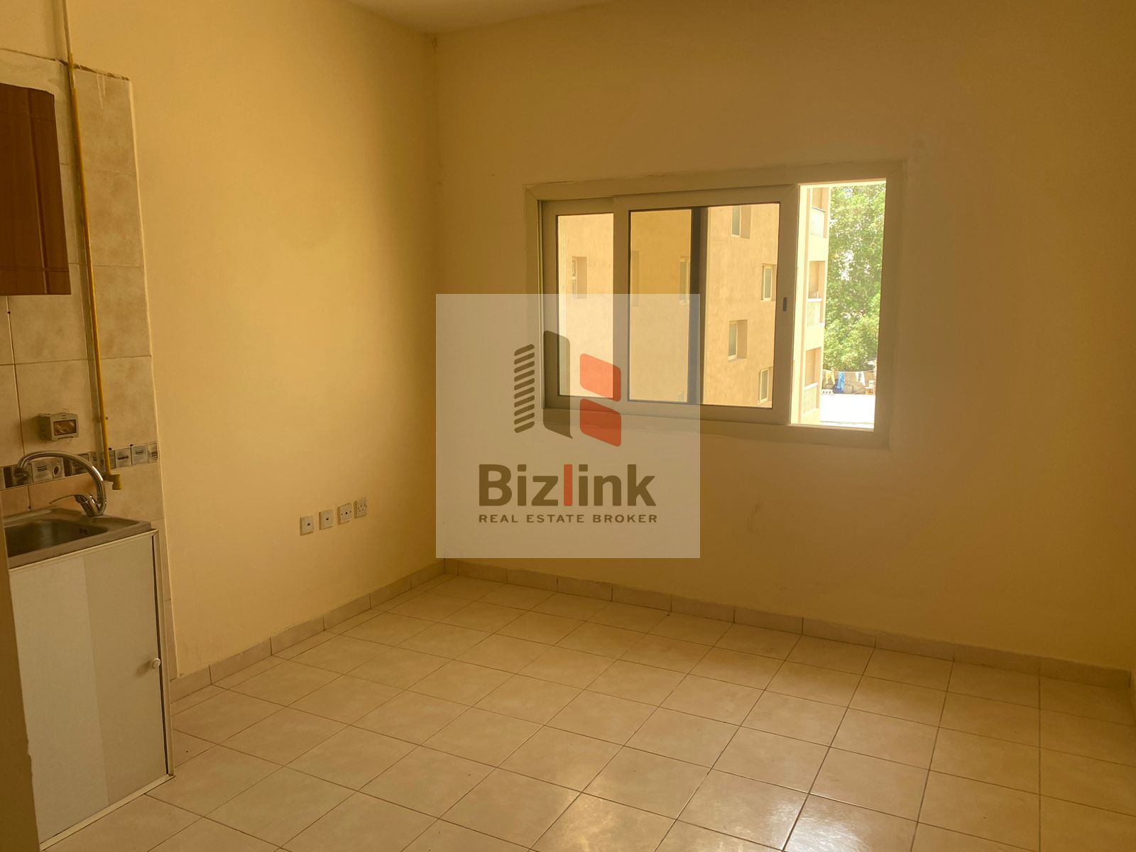 Studio for Rent in Al Musalla Area - Sharjah