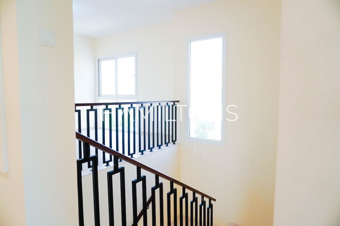 Luxury Living | Close to City Centre | Resale
