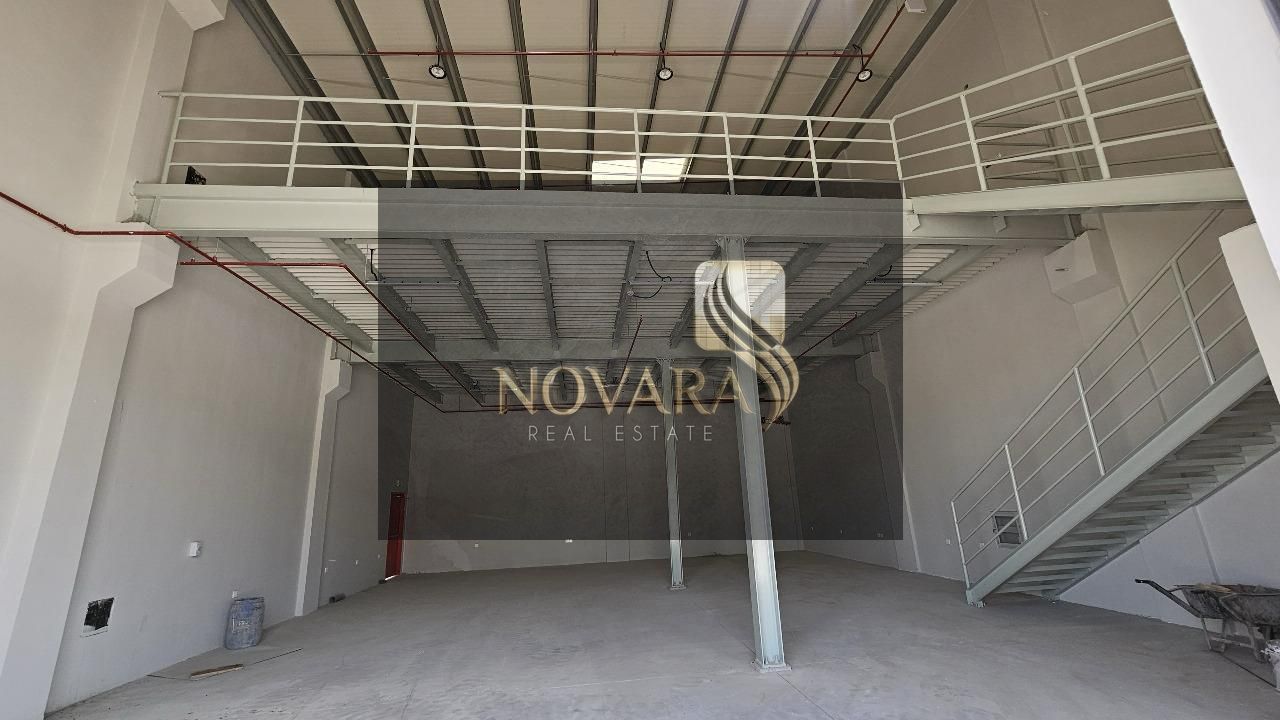 Brand-new warehouse with mezzanine and 35 kW electricity – a perfect opportunity to expand your business