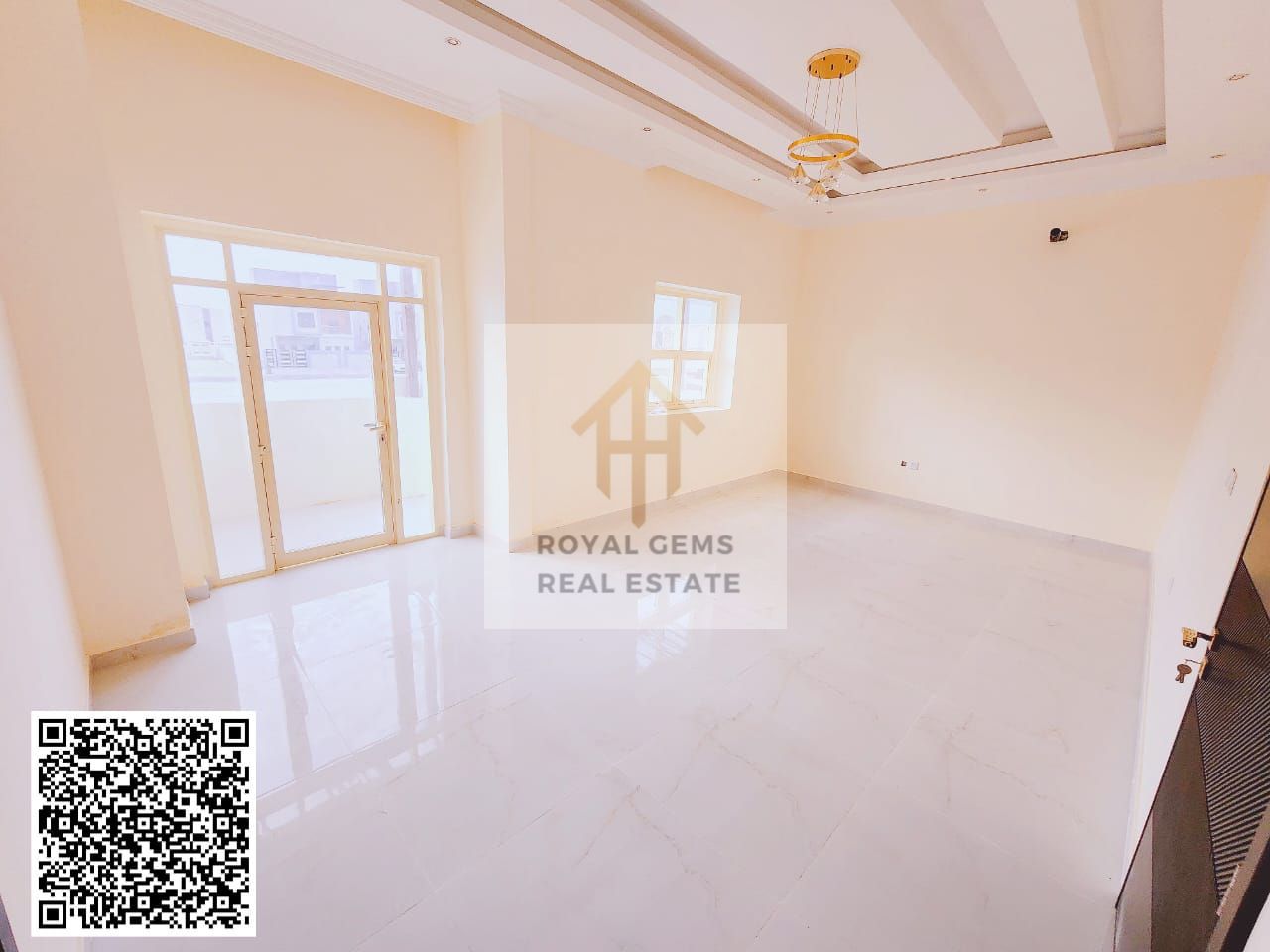 FOR Sale < 4bhk master + prime location + high qualite+ freehold 100% + ready to move