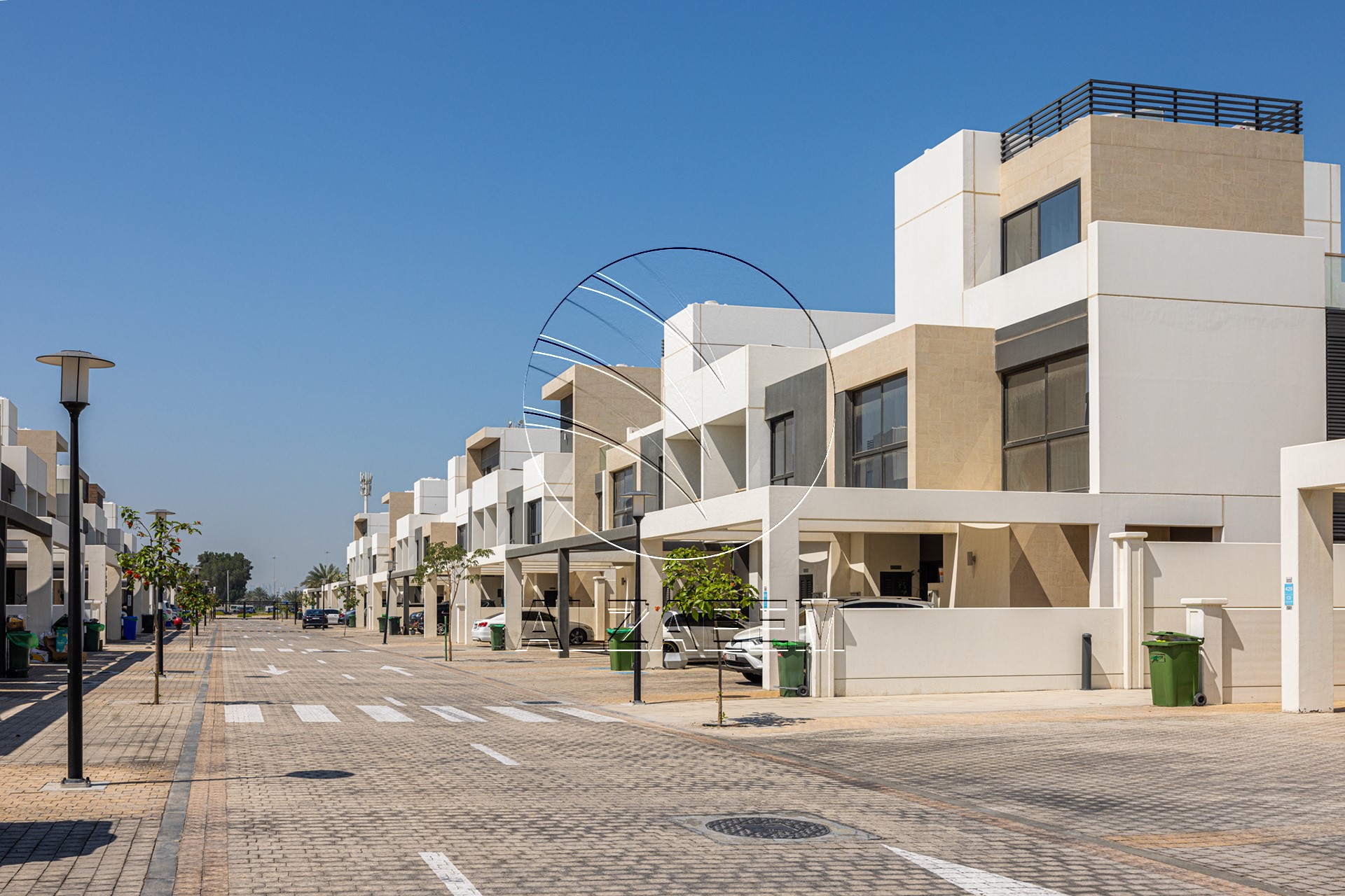 Single Row | Semi Corner | Prime Location